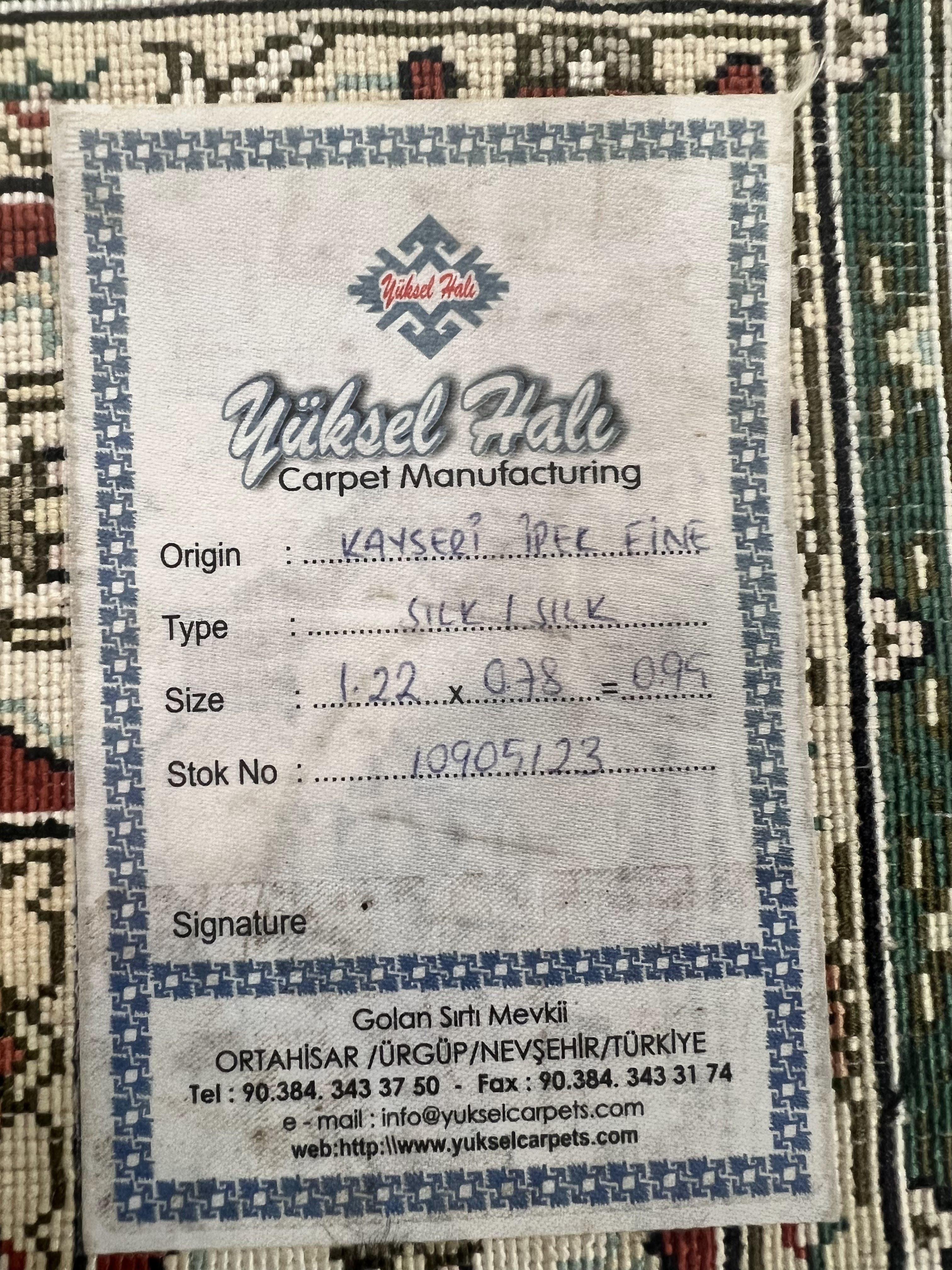 Silk Turkish Kayseri Rug 2.7 x 4, Floral Medallion, Fine Oriental Carpet, Small Vintage Rug, Silk Pile on Silk Foundation, Hand Knotted - Jewel Rugs