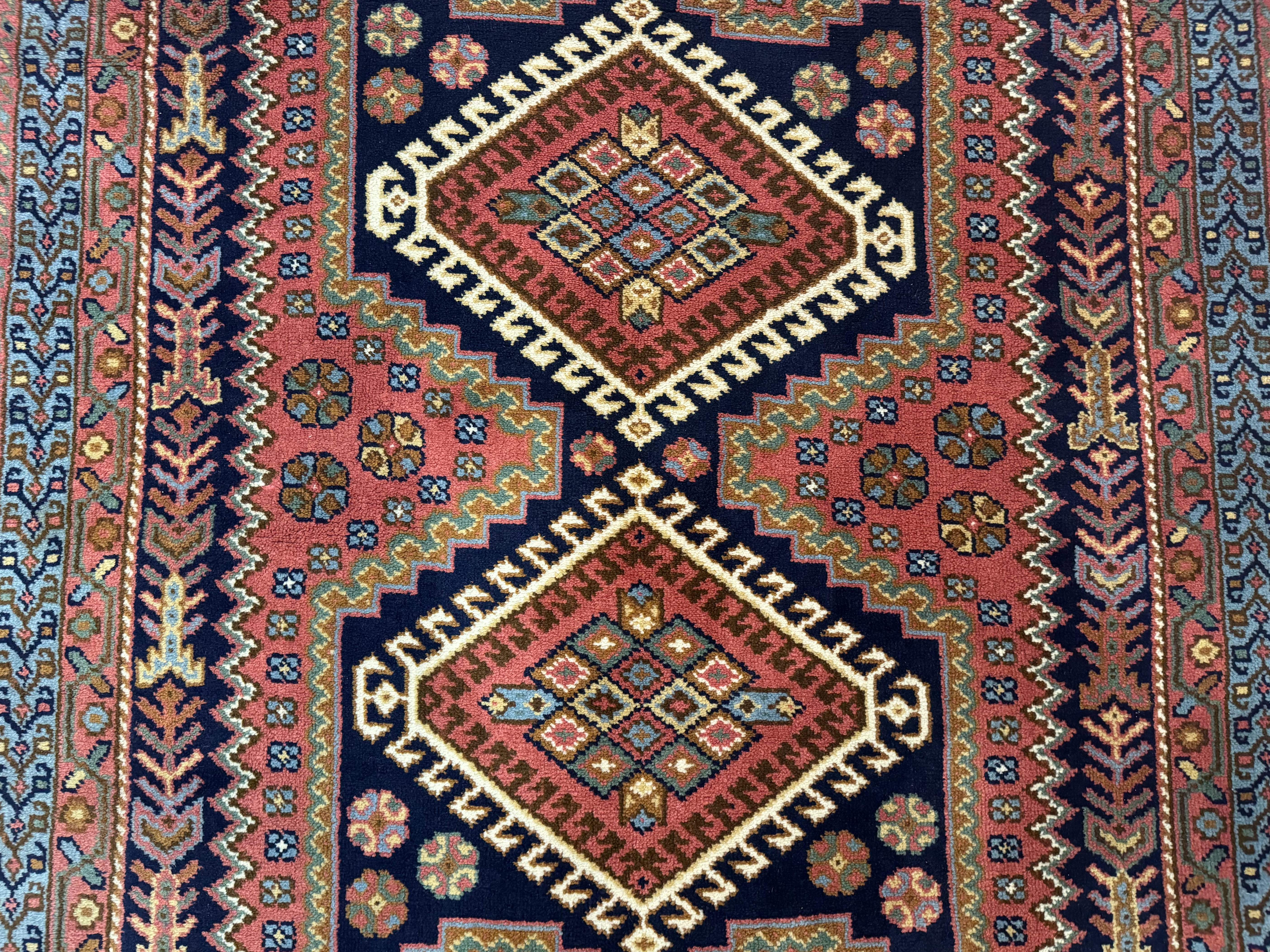 5x7 Persian Tribal Design Rug, Wool, Geometric Medallions, Vintage, Power Loomed - Jewel Rugs