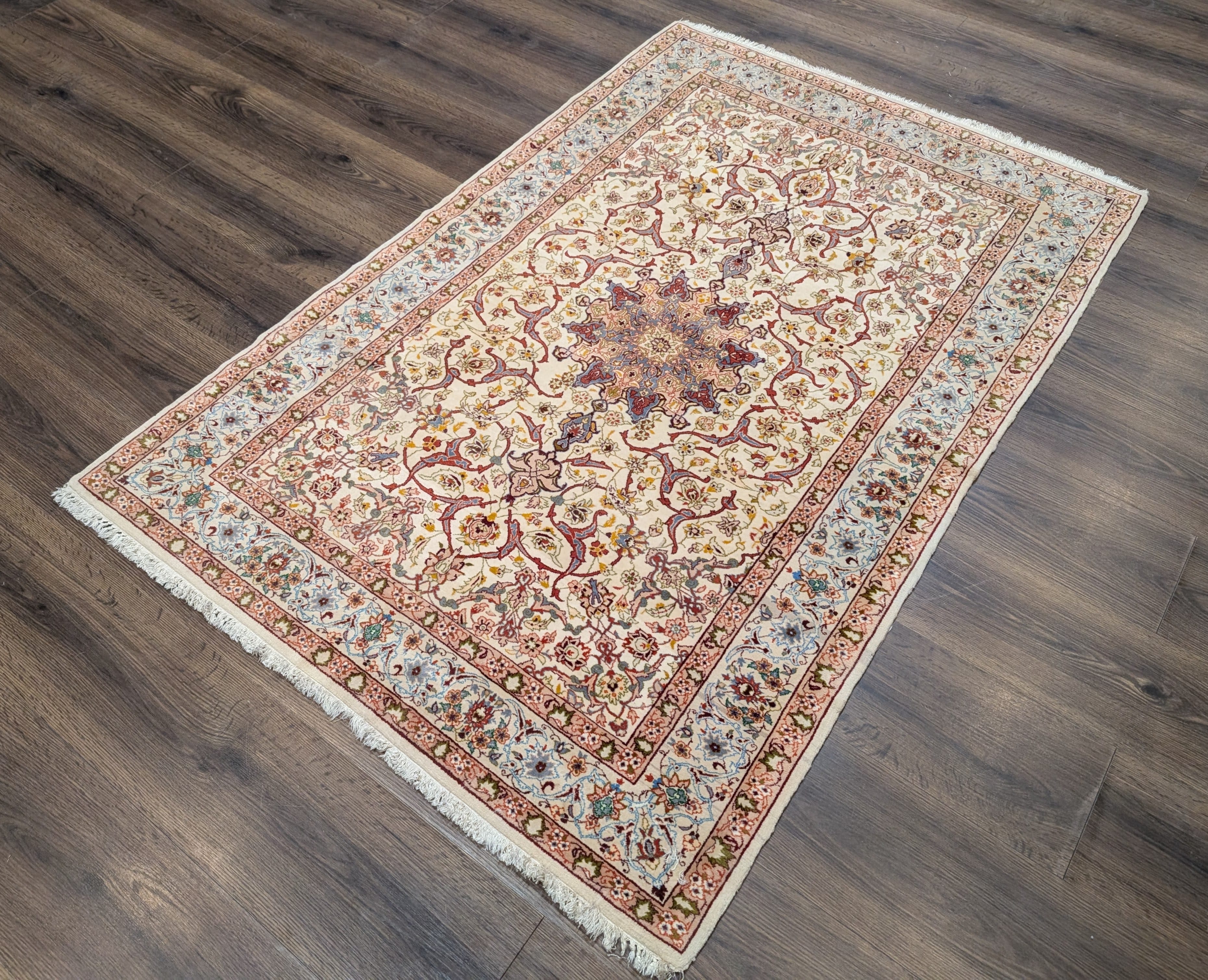 Persian Rug 4x6, Isfahan Rug, Very Fine 600 KPSI, Ivory, Hand Knotted, Silk Foundation - Jewel Rugs