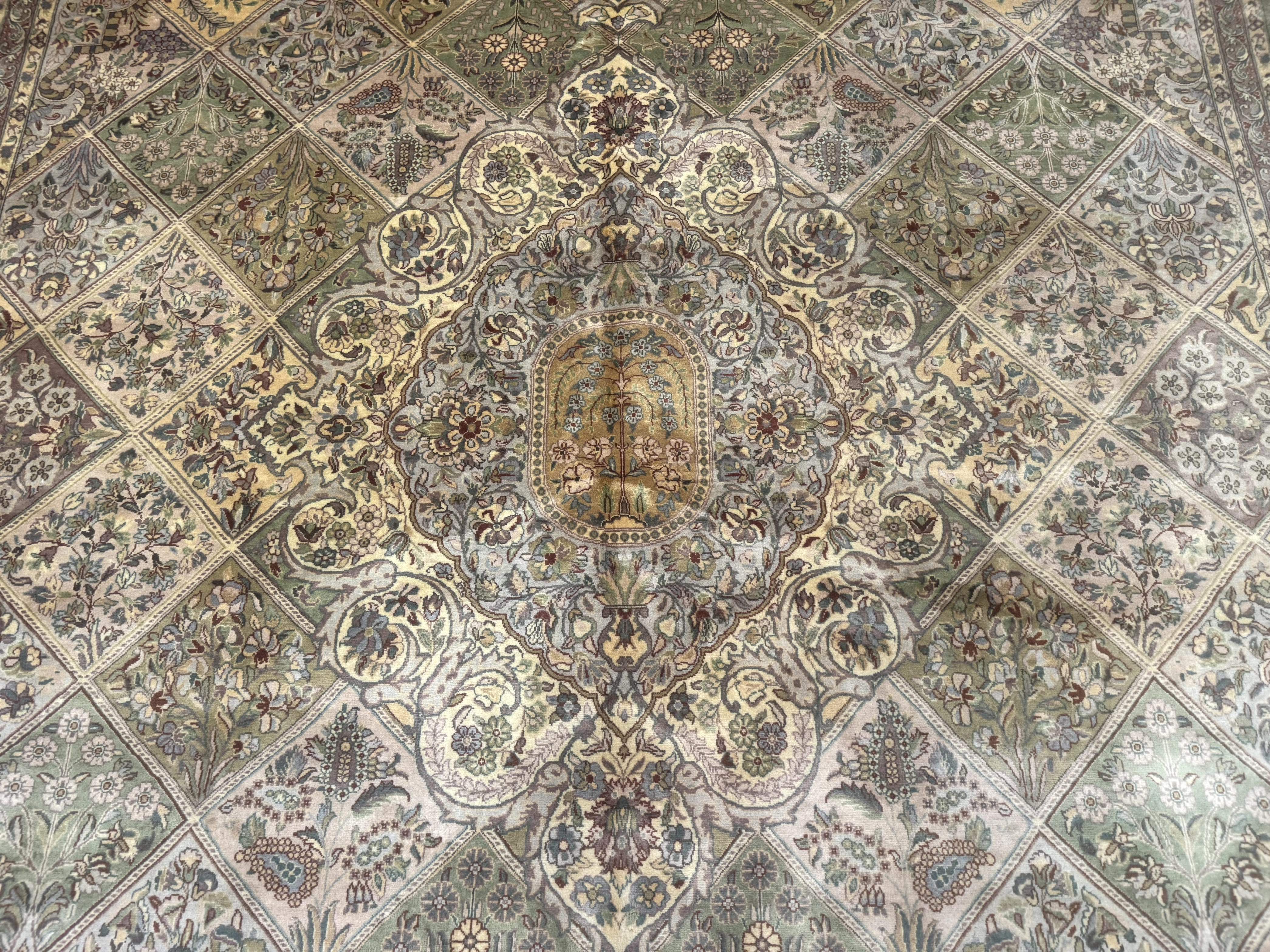 Pak Persian Rug 9x12, Diamond Panel Design, Fine 225 KPSI, Wool - Jewel Rugs