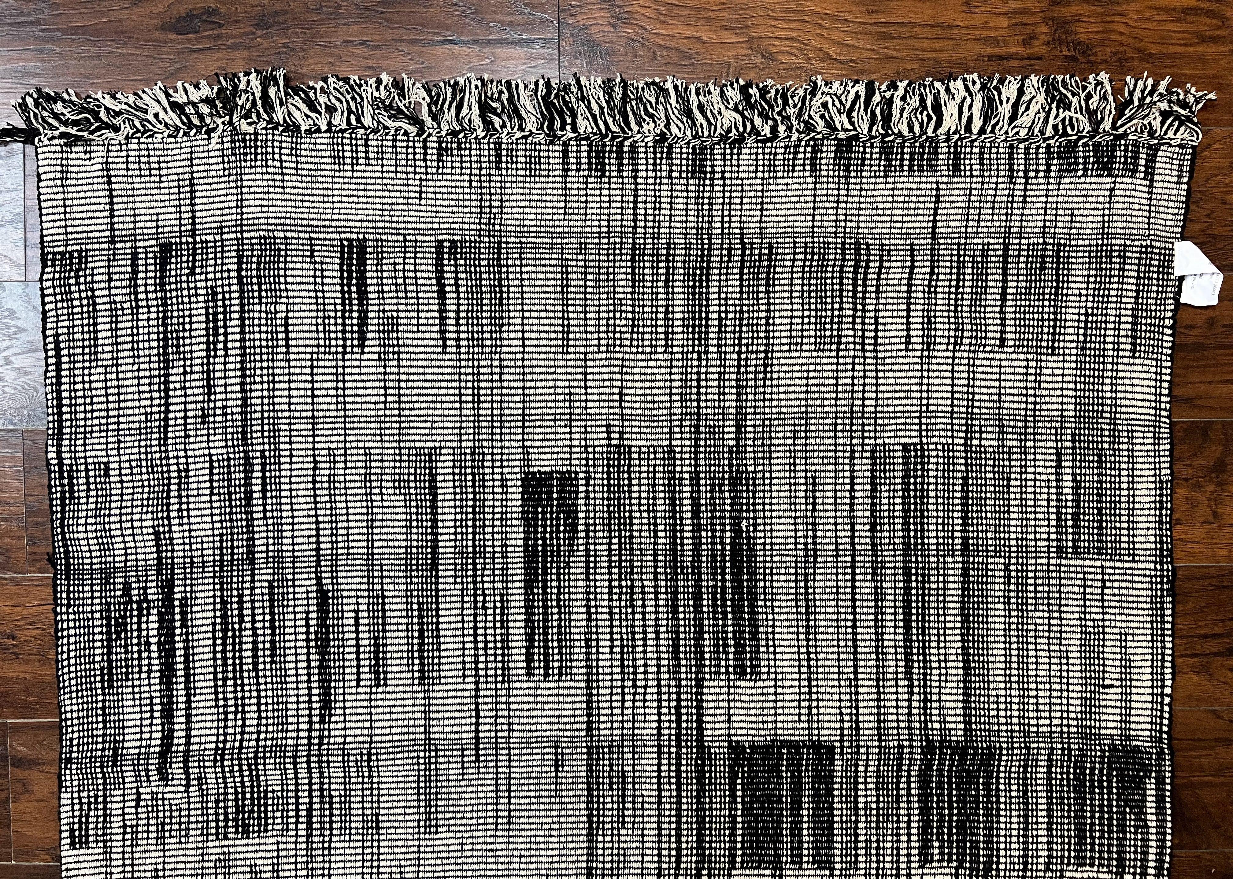 Black and White Cotton Woven Rug 5x7 - Jewel Rugs