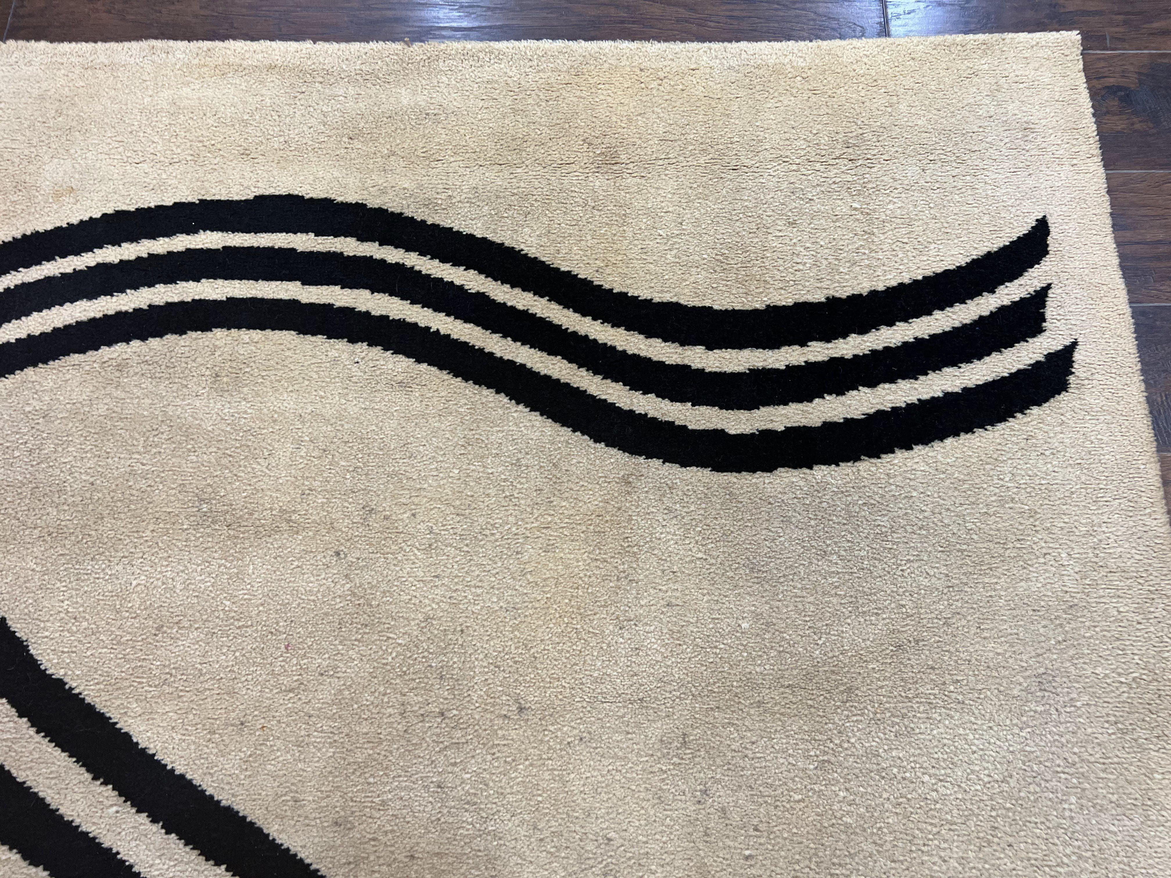 Modern Rug 6x9, Cream and Black, Abstract Pattern - Jewel Rugs