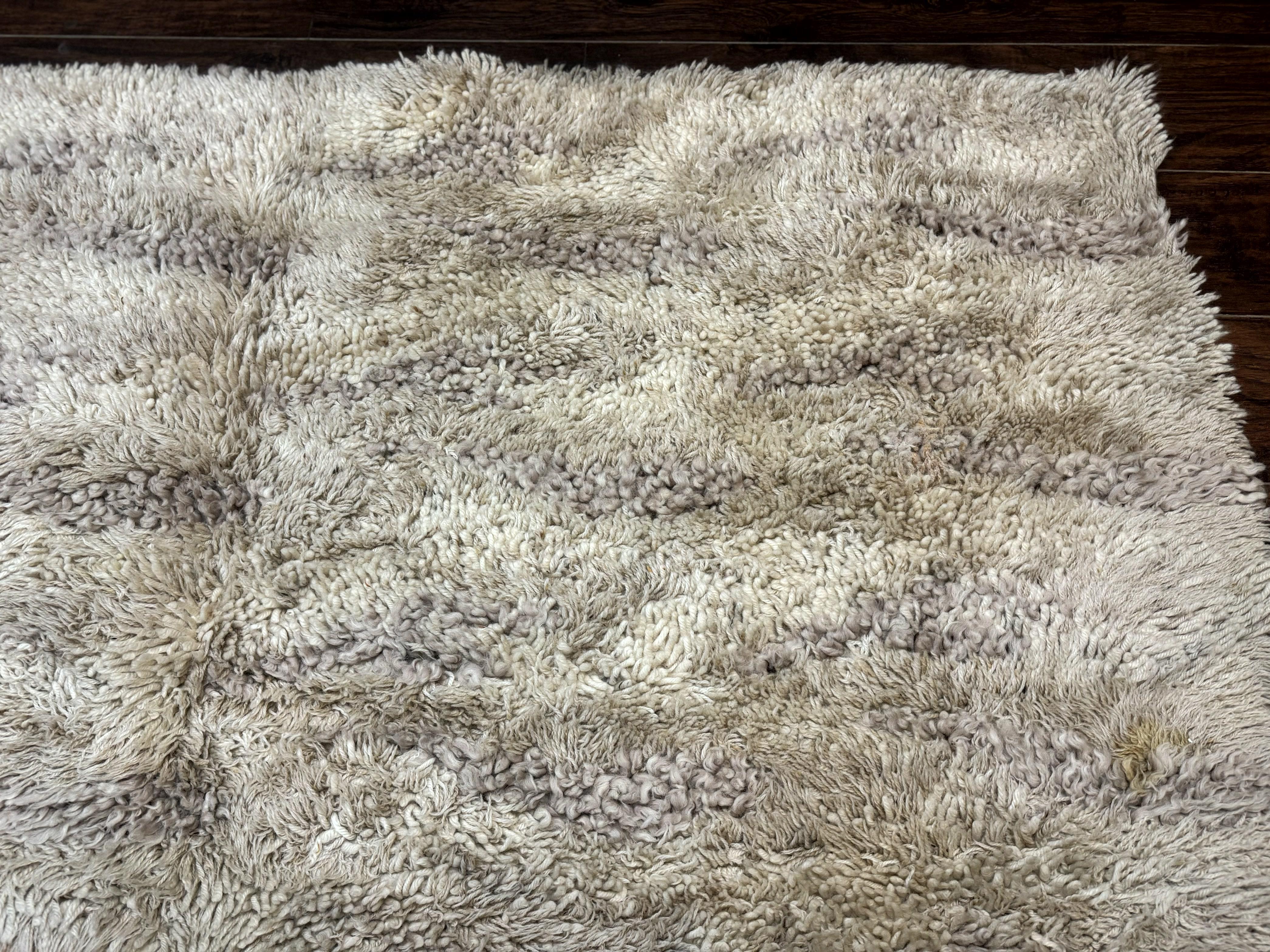 European Rya Shag Rug 6.6 x 9.7, Beige, Fluffy Vintage Area Rug - Jewel Rugs