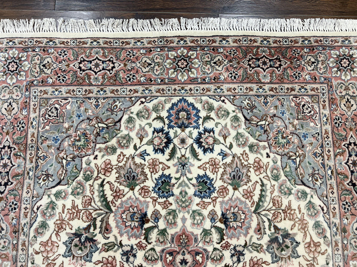 Pak Persian Rug 5x7, Very Fine Hand Knotted Handmade Vintage Floral Me