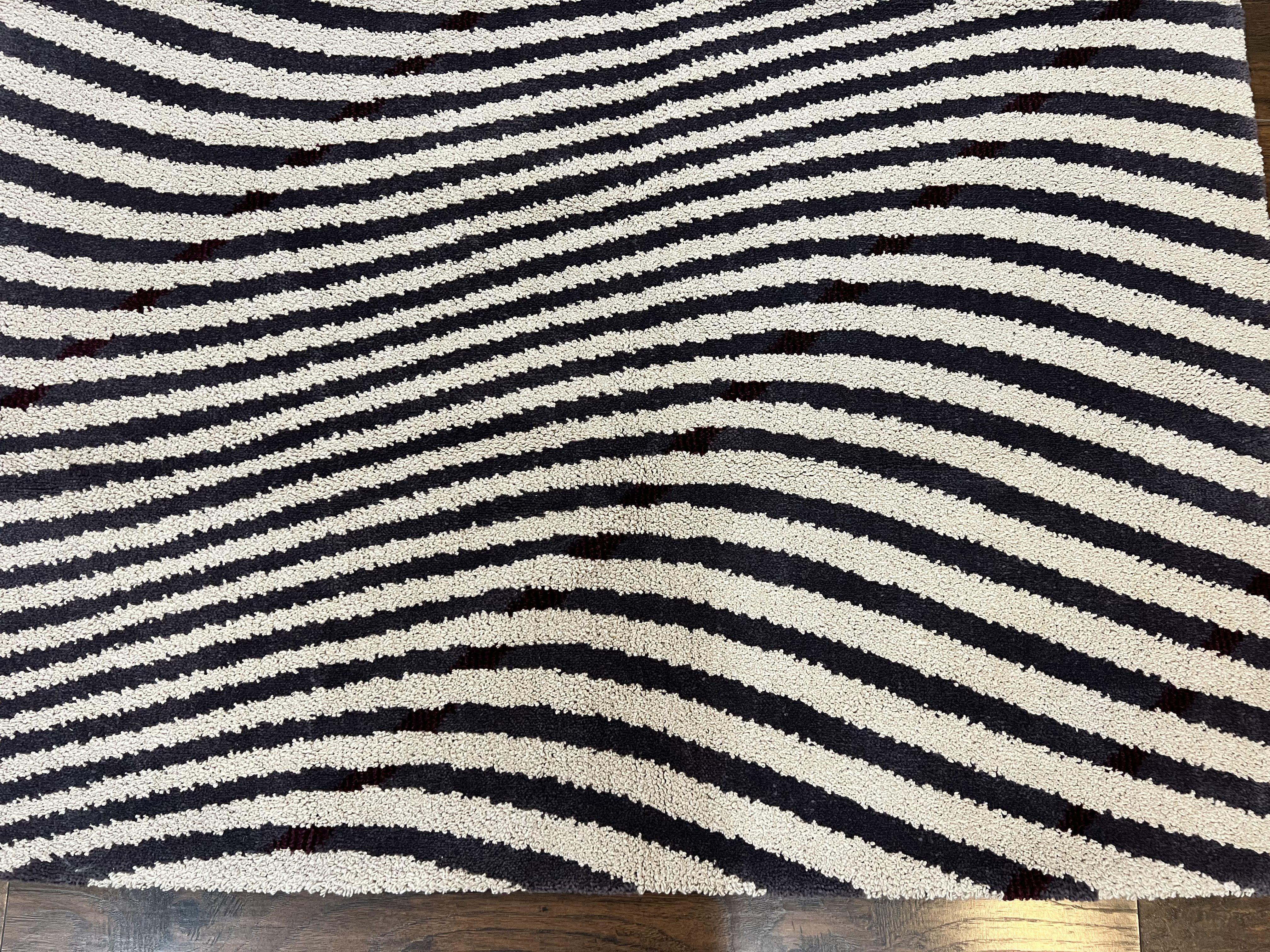 Vintage Zebra Stripes Shag Rug 5.7 x 7.4, Black and White, Retro, Wool - Jewel Rugs