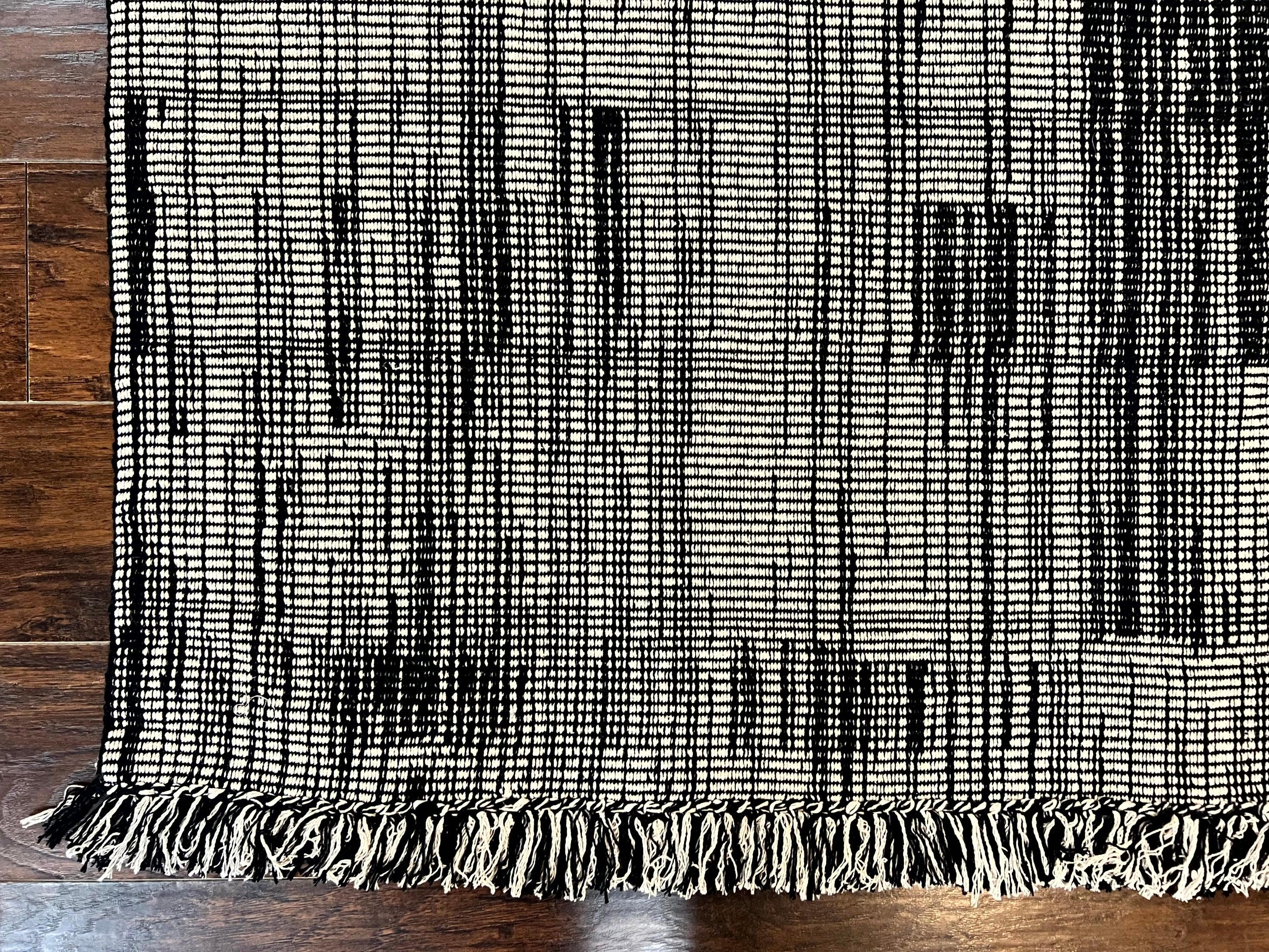 Black and White Cotton Woven Rug 5x7 - Jewel Rugs