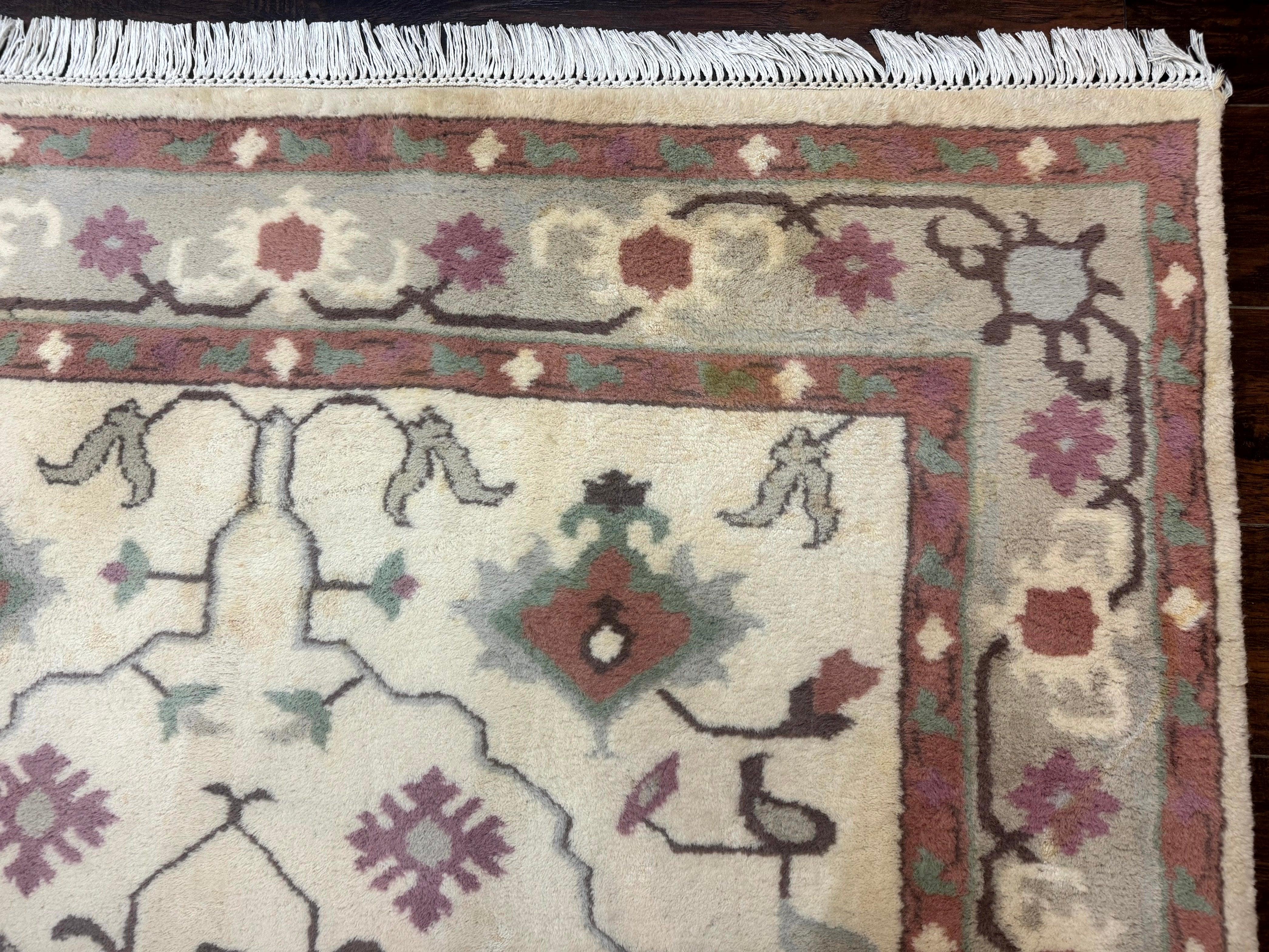 Indo Heriz Rug 5.6 x 8.5, Off White, Wool Area Rug - Jewel Rugs