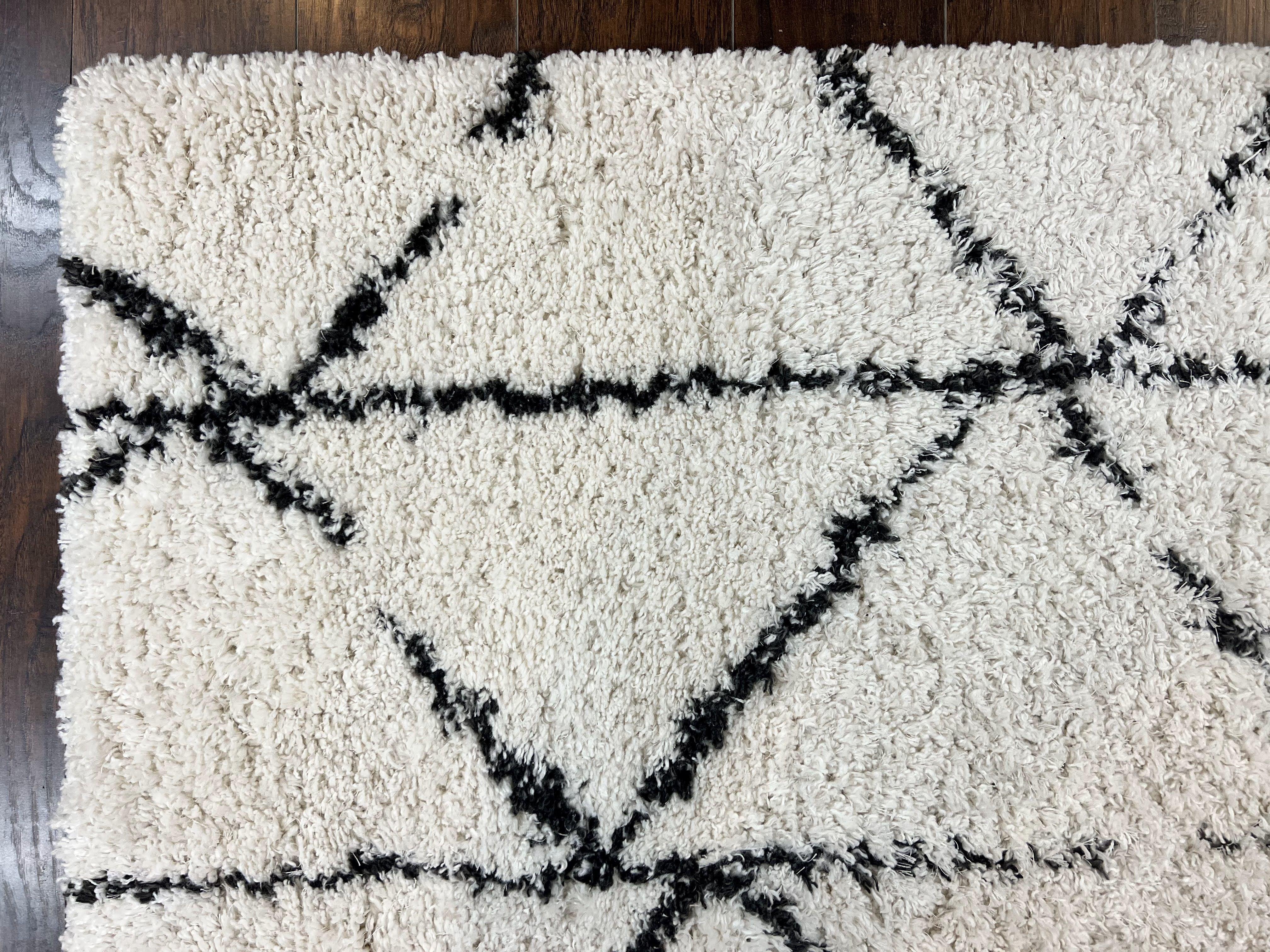 Modern Shag Rug 5x7, Ivory and Black Area Rug 5 x 7 ft - Jewel Rugs