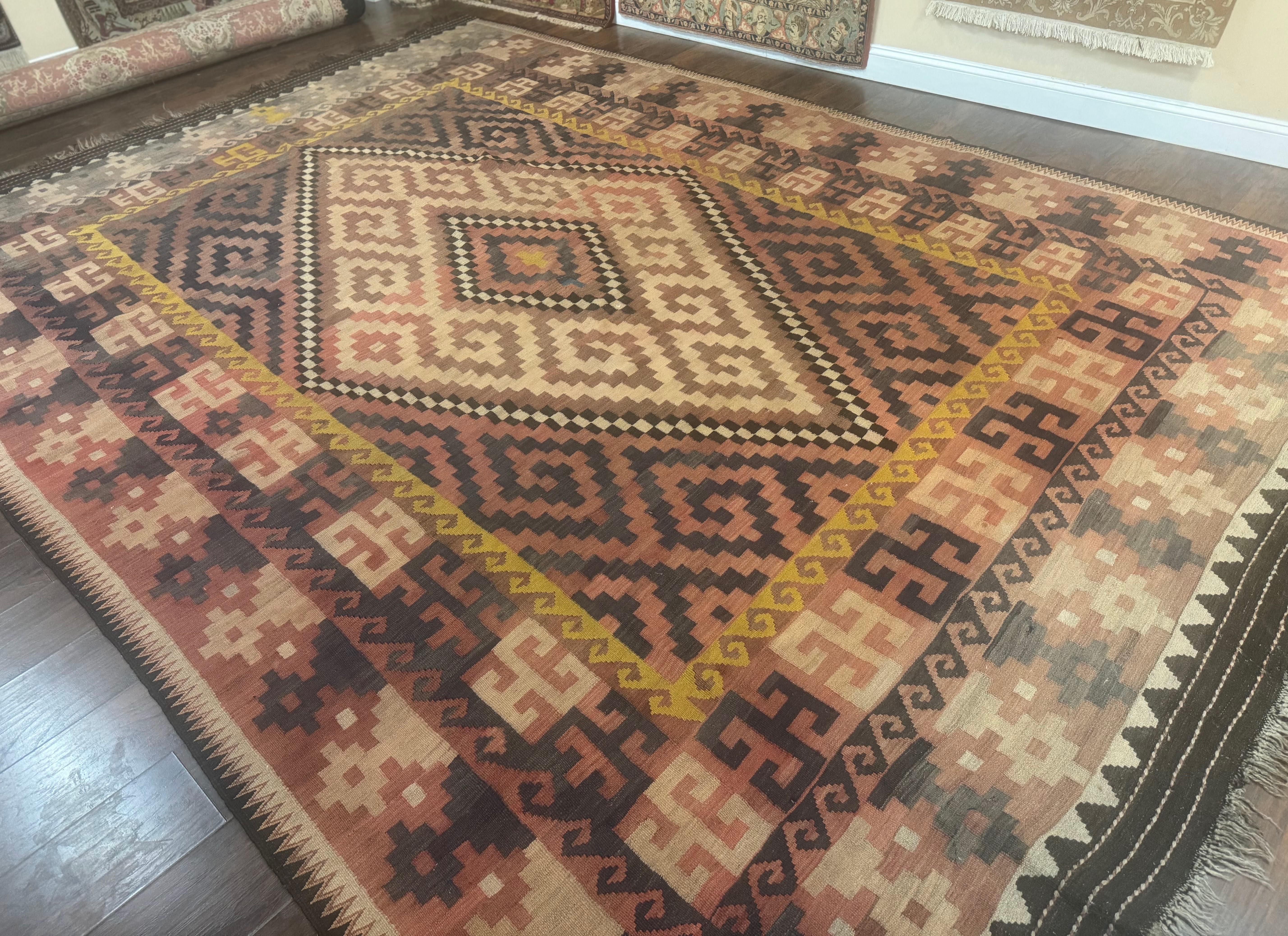 Antique Persian Tribal Kilim Rug 9x12, Zig Zag Pattern Kilim, Zarand Rug, Wool, Earth Tone Colors - Jewel Rugs