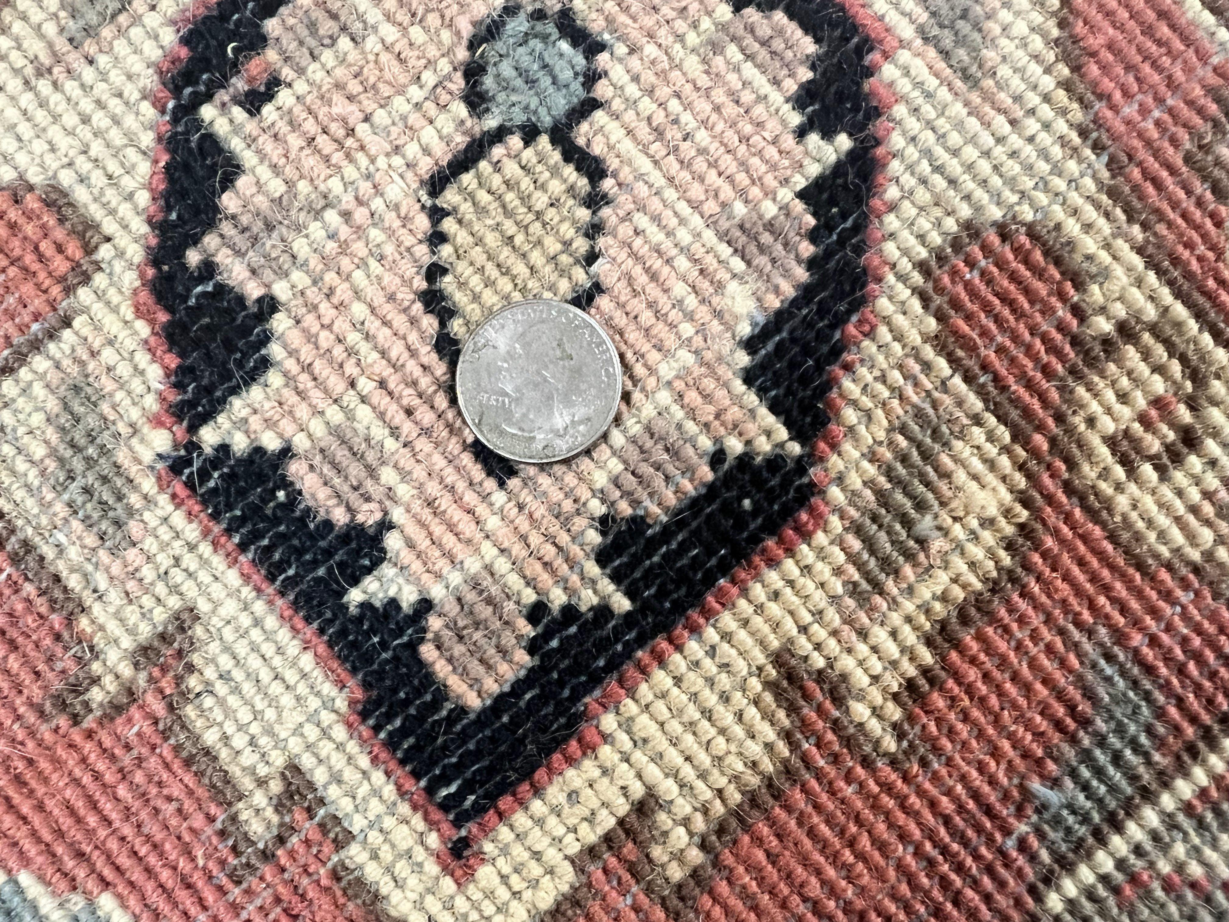 Romanian Heriz Serapi Rug 6x9, Hand Knotted Vintage Wool Oriental Carpet, Medium Sized Area Rug, Boho Rug, Handmade Rug, Cream and Pink - Jewel Rugs