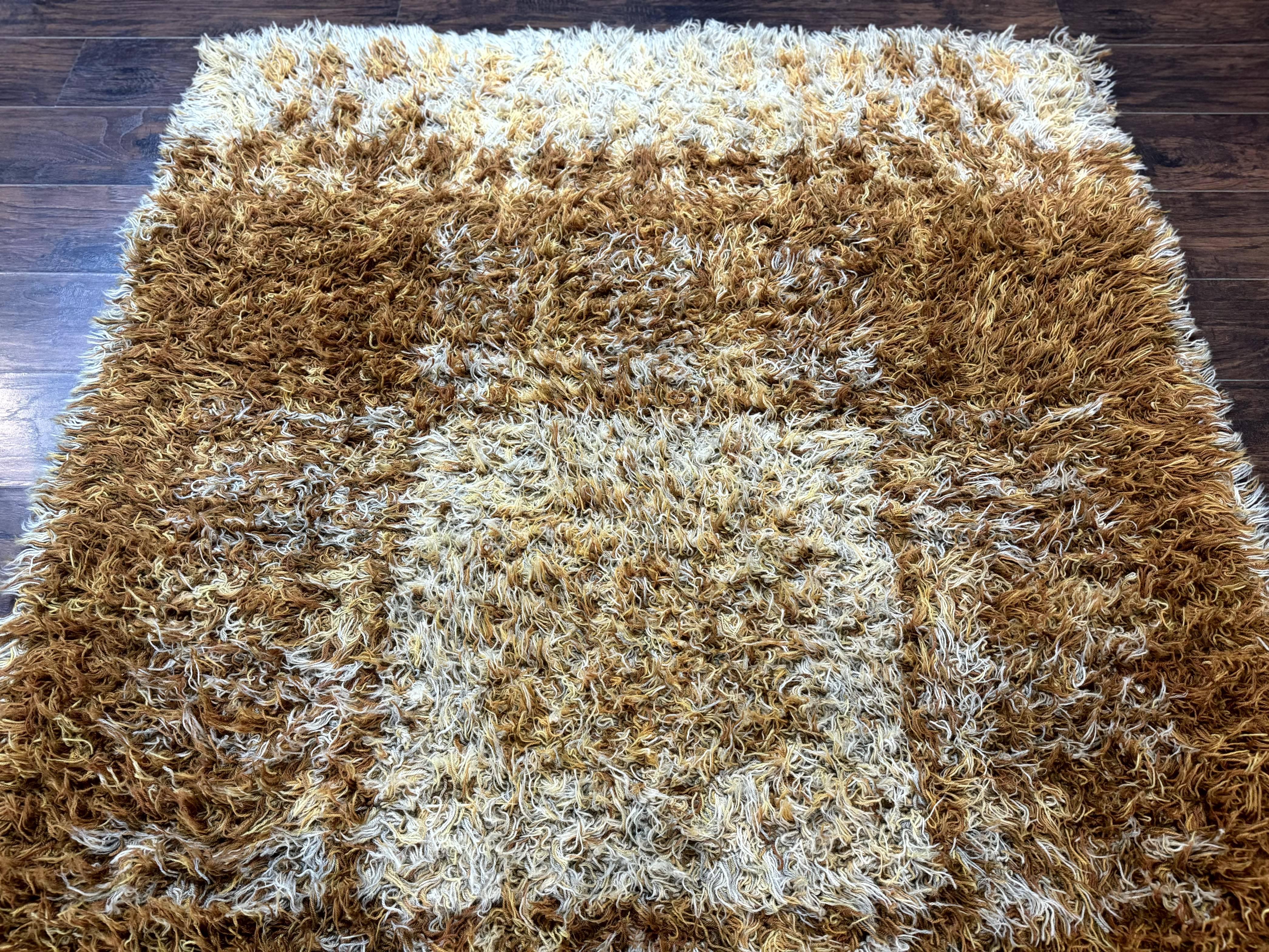 Vintage Rya Shag Rug 5.5 x 7.7 - Jewel Rugs