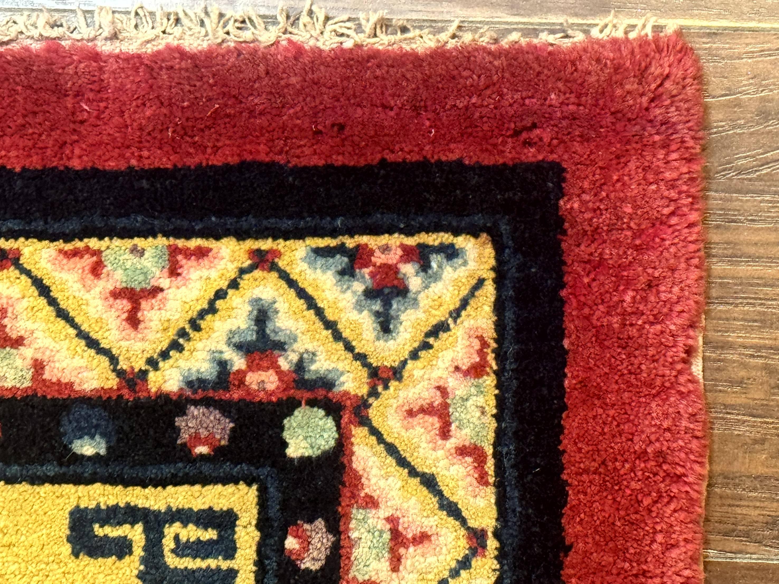 Antique Small Chiense Square Rug 2x2 ft, Wool Chinese Rug - Jewel Rugs