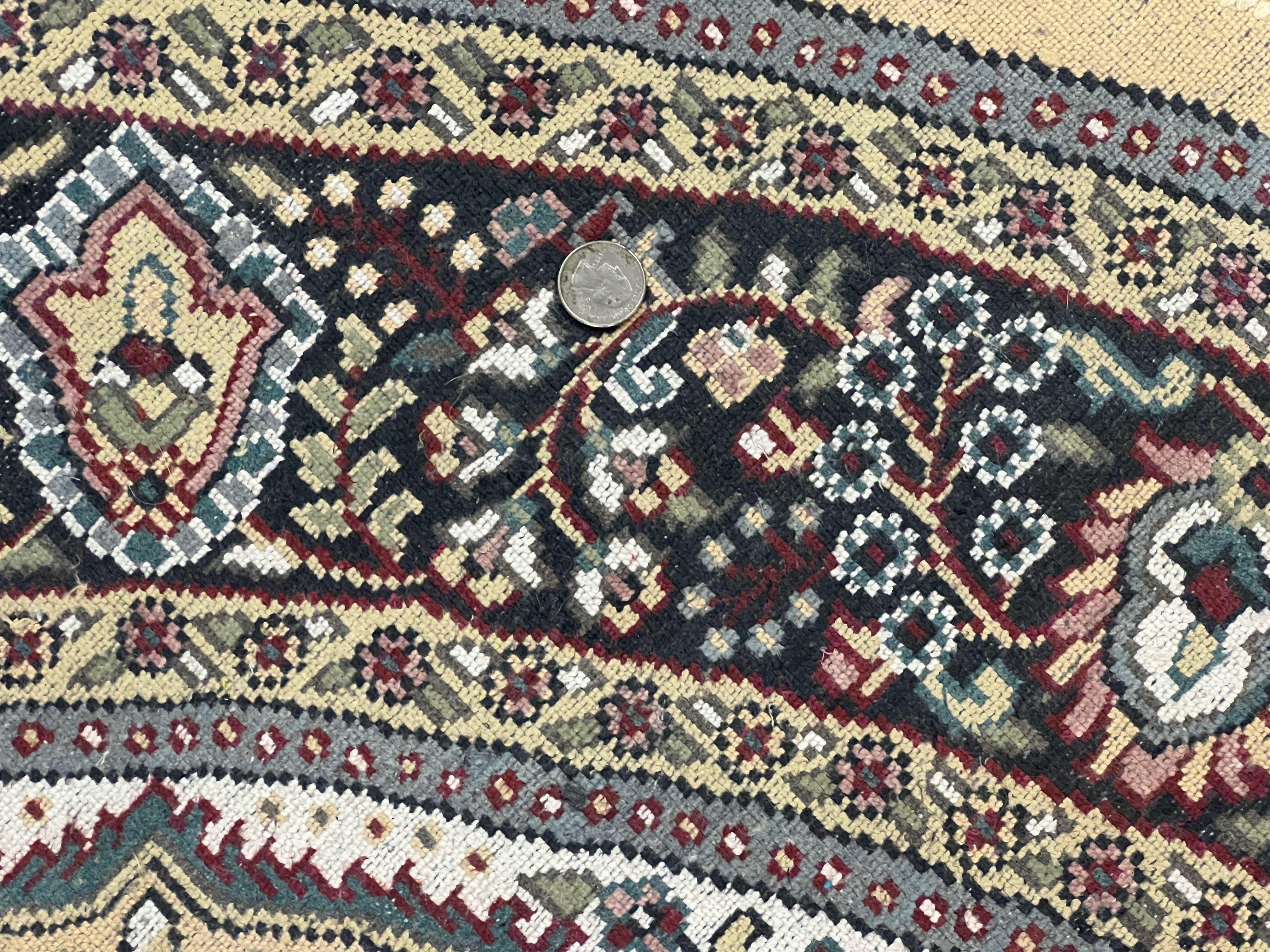 Round Silk Indian Kashmiri Rug 6x6, Hand Knotted Handmade Vintage Oriental Carpet, 6ft Round Rug with Medallion, Cream - Jewel Rugs