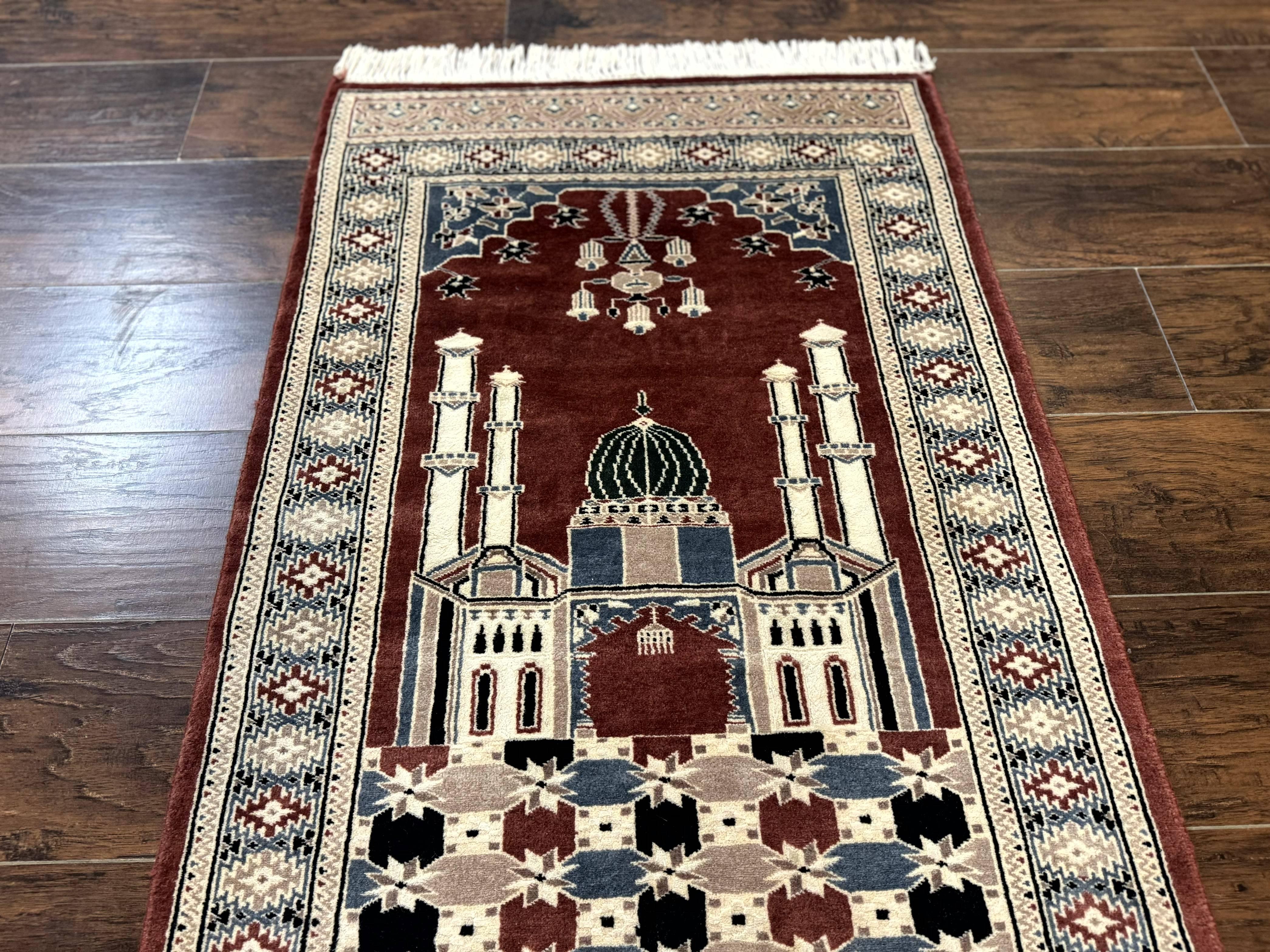 Small Pakistani Bokhara Prayer Rug 2.7 x 4 - Jewel Rugs