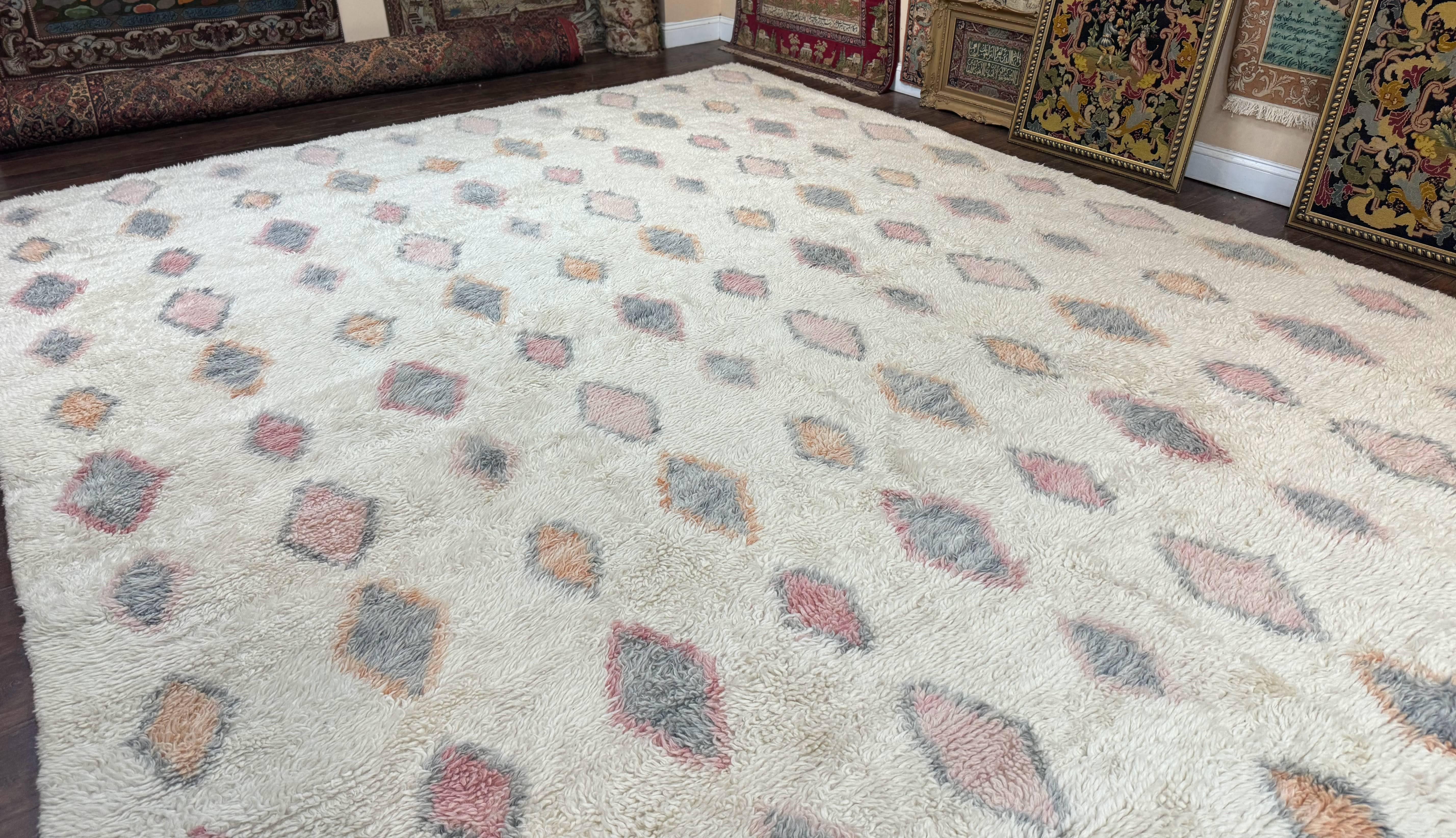 Large Modern Contemporary Indian Shag Rug 11x14, Ivory, Handmade Wool Carpet - Jewel Rugs