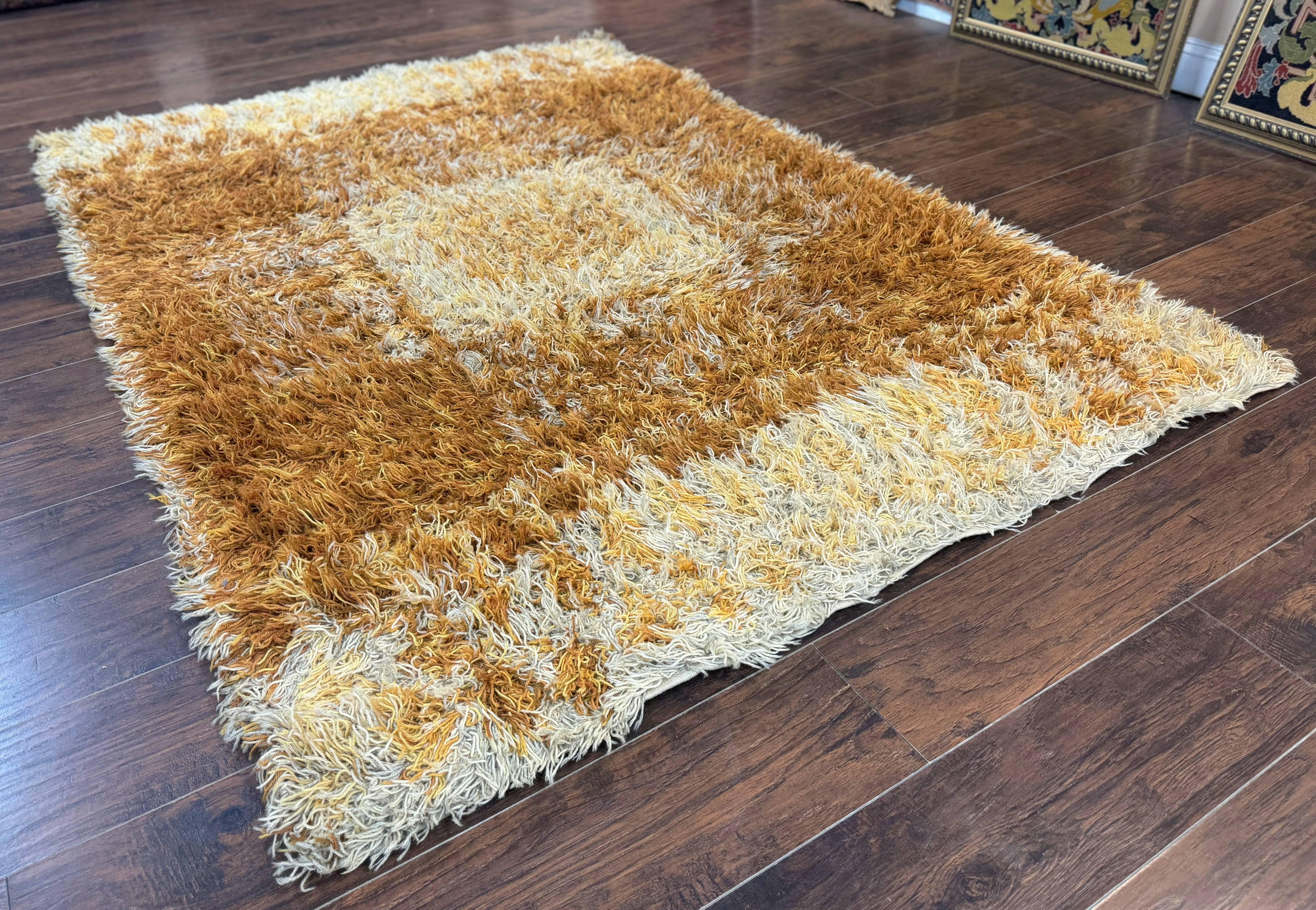 Vintage Rya Shag Rug 5.5 x 7.7 - Jewel Rugs