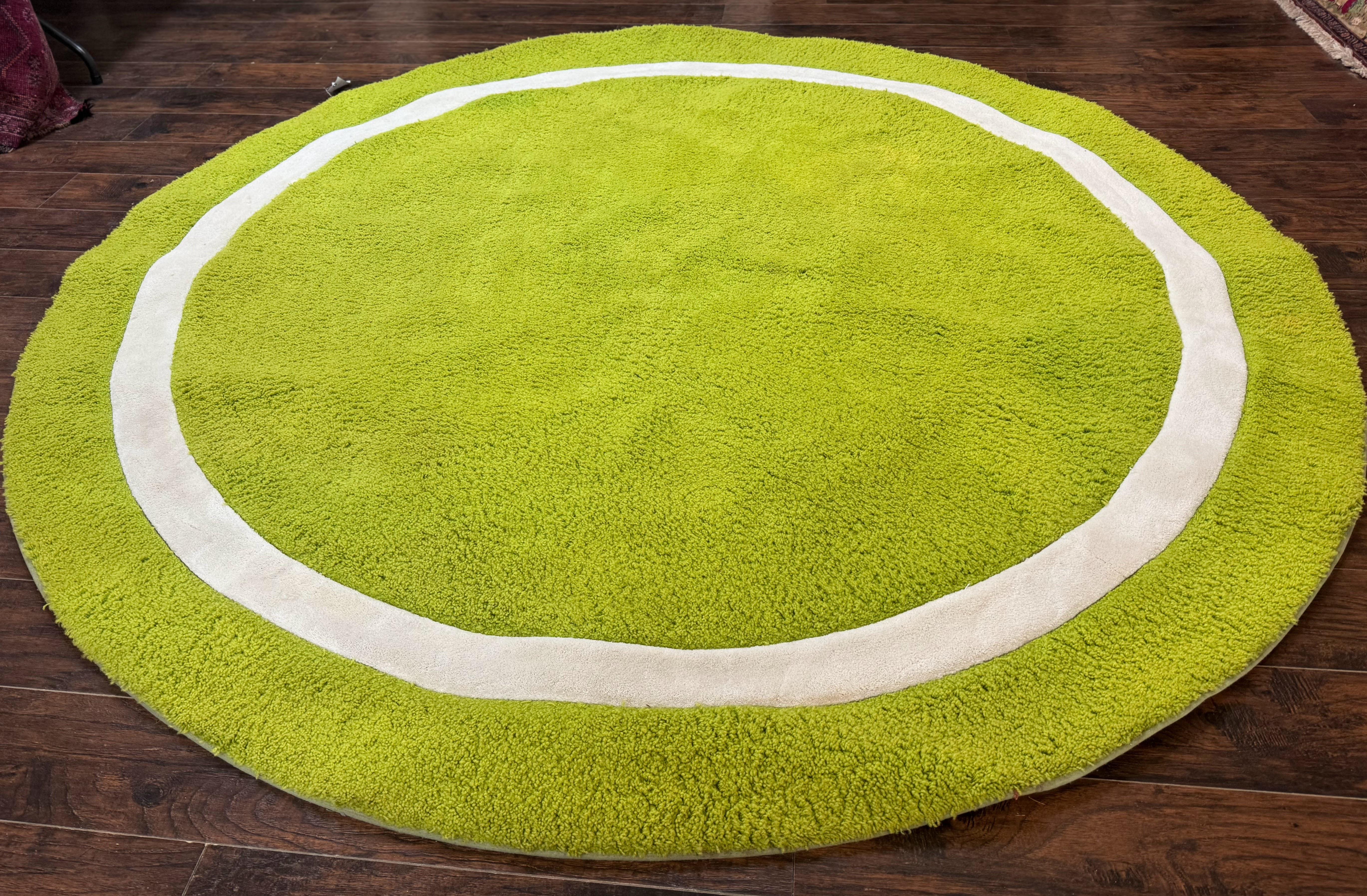 Large Round Rug 9x9, Vintage Retro Design, Lime Green - Jewel Rugs