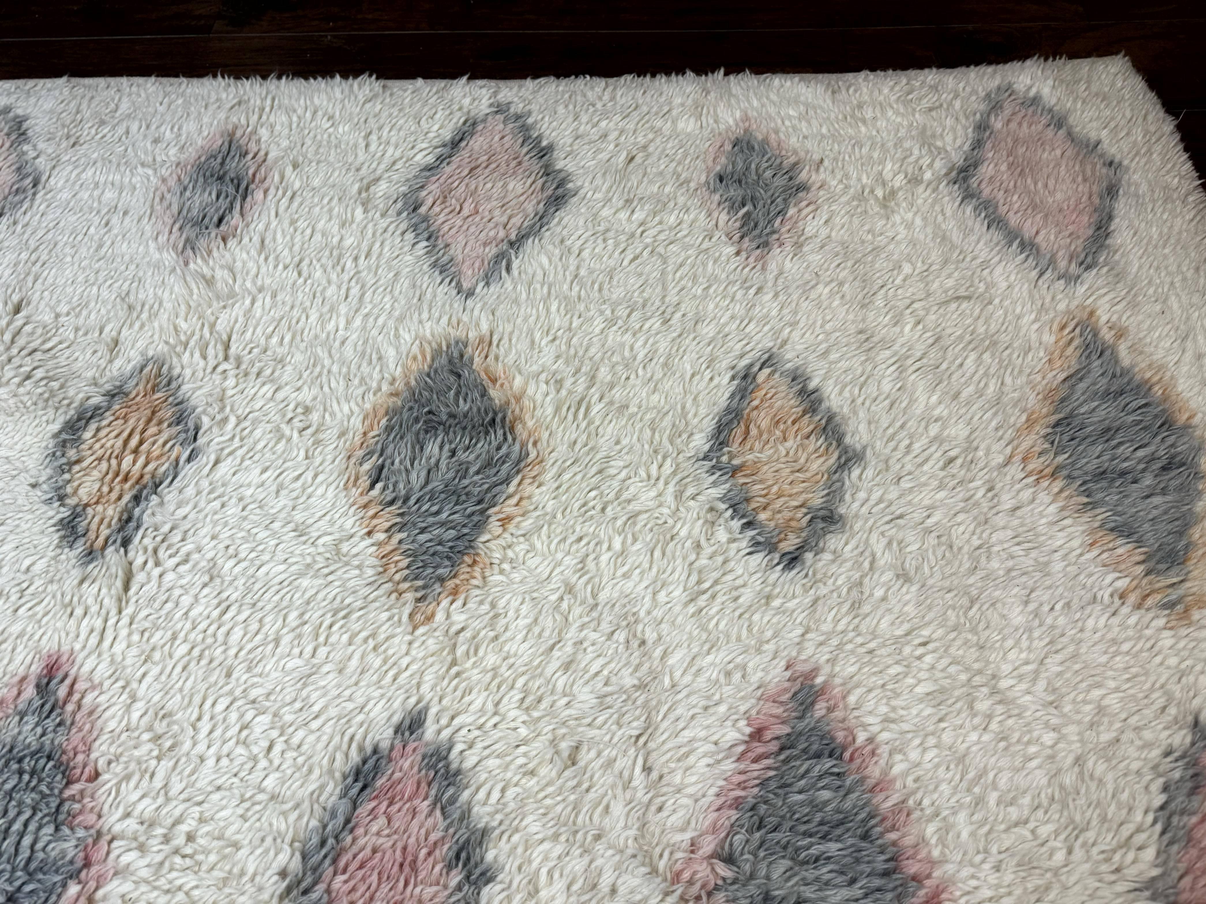 Large Modern Contemporary Indian Shag Rug 11x14, Ivory, Handmade Wool Carpet - Jewel Rugs