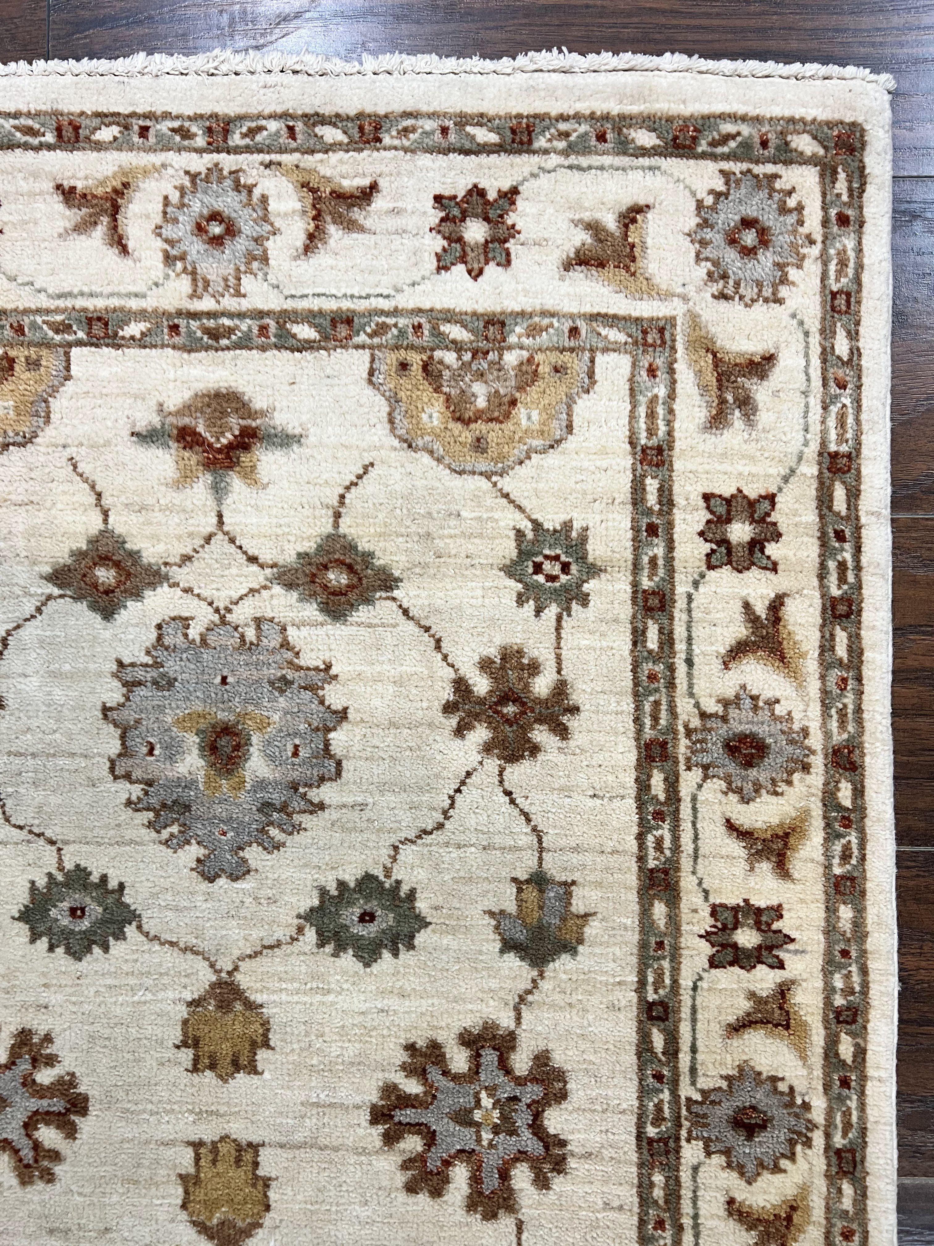 Peshawar Runner 2.7 x 10, Beige Floral Hand Knotted Vintage Wool Oriental Runner, Hallway Rug, Farmhouse Rug, Neutral Colors - Jewel Rugs