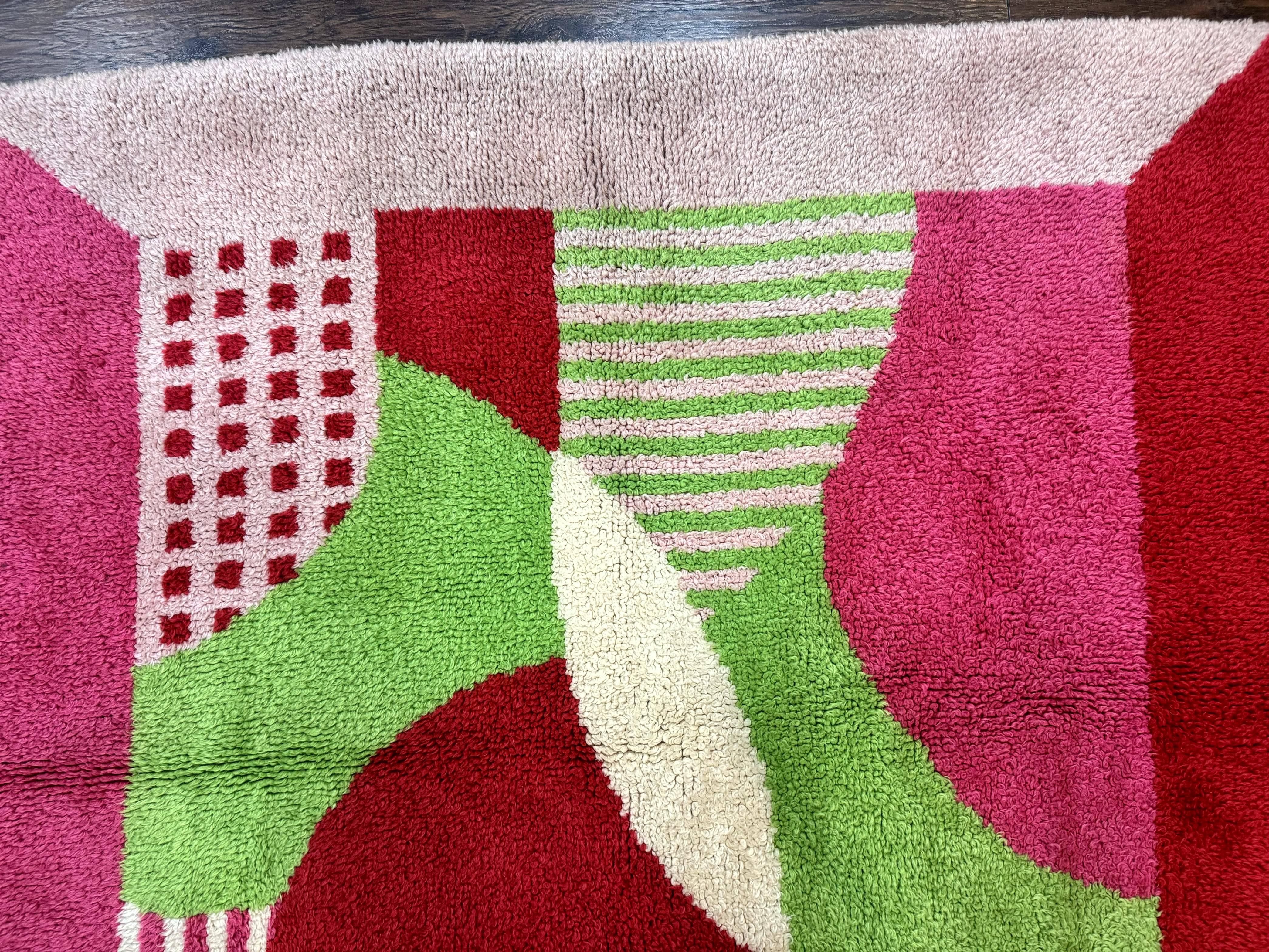 European Shag Rug 4.8 x 4.8, Modern Abstract Design, Green Pink Red, Square Shag Rug, Unique - Jewel Rugs