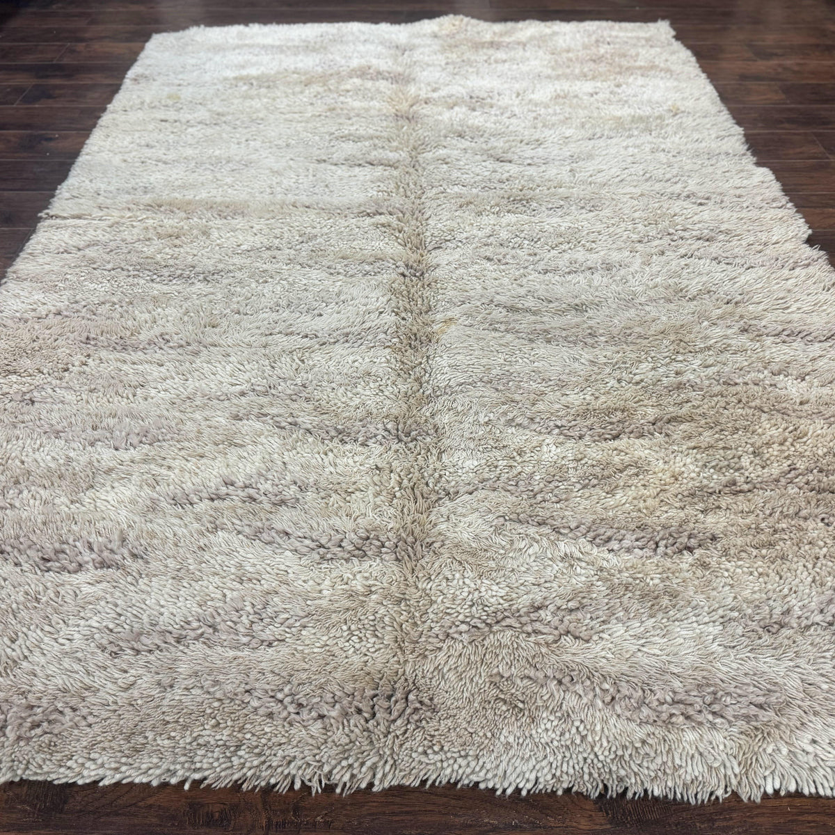 European Rya Shag Rug 6.6 x 9.7, Beige, Fluffy Vintage Area Rug – Jewel ...