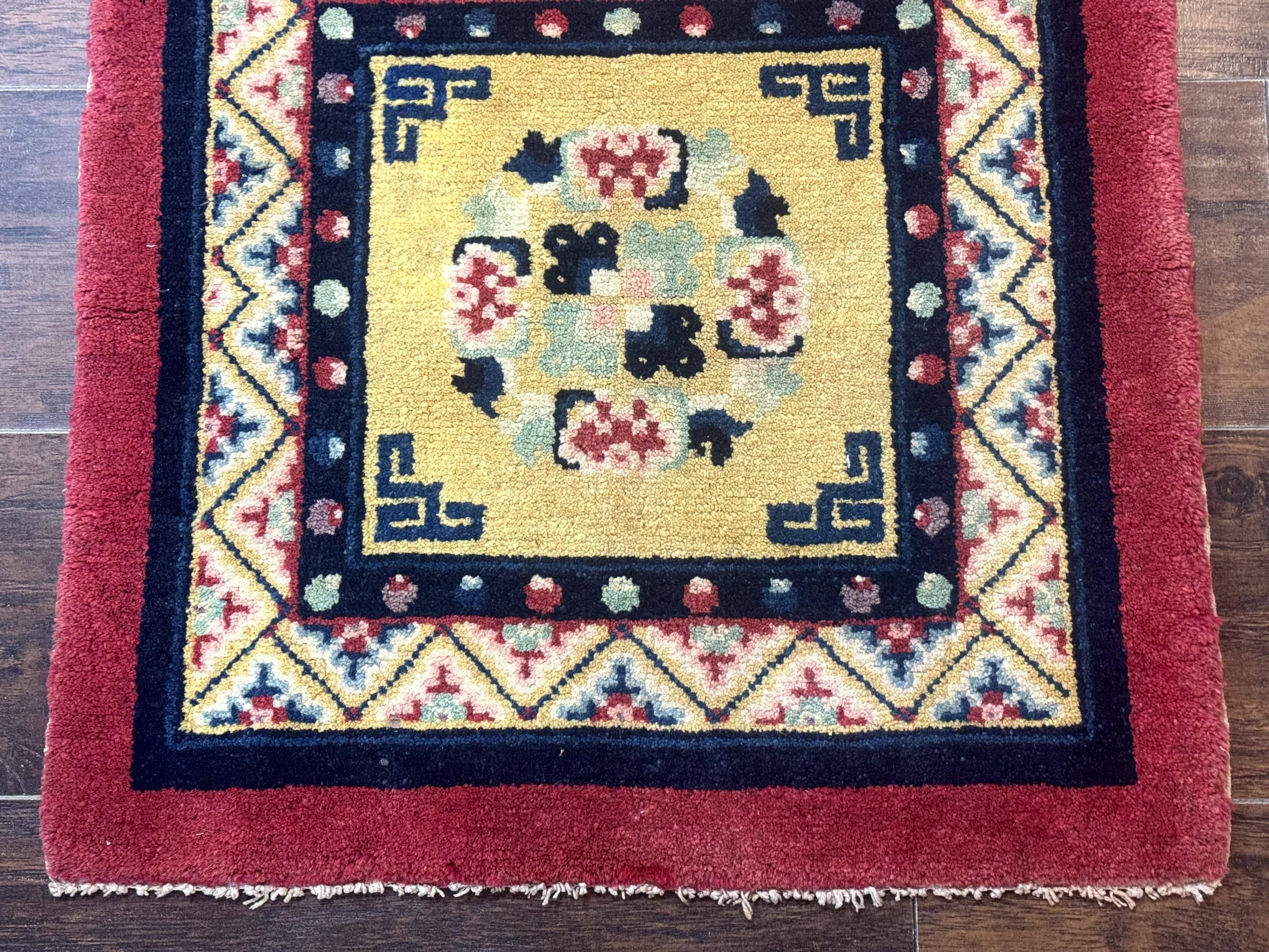 Antique Small Chiense Square Rug 2x2 ft, Wool Chinese Rug - Jewel Rugs