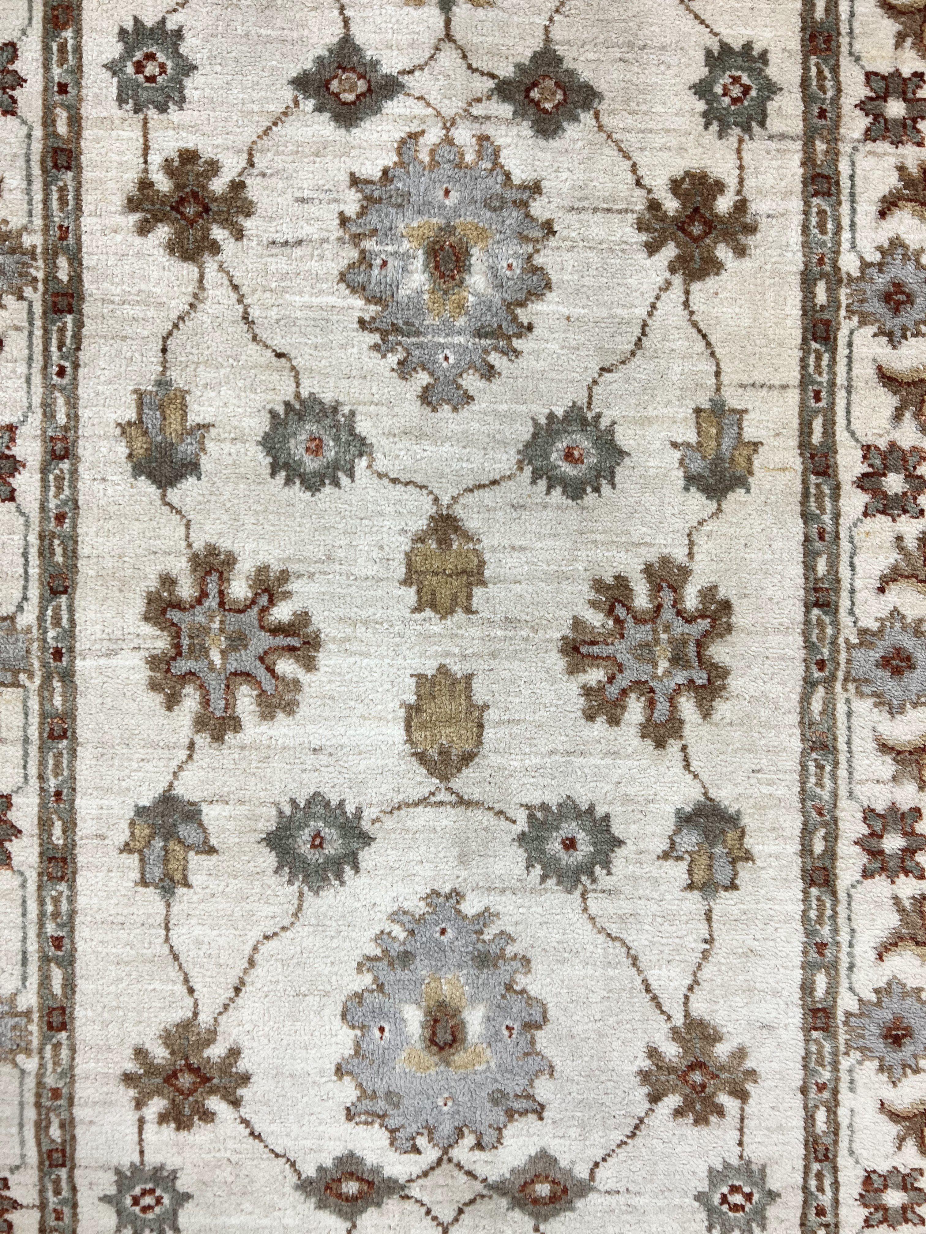 Peshawar Runner 2.7 x 10, Beige Floral Hand Knotted Vintage Wool Oriental Runner, Hallway Rug, Farmhouse Rug, Neutral Colors - Jewel Rugs
