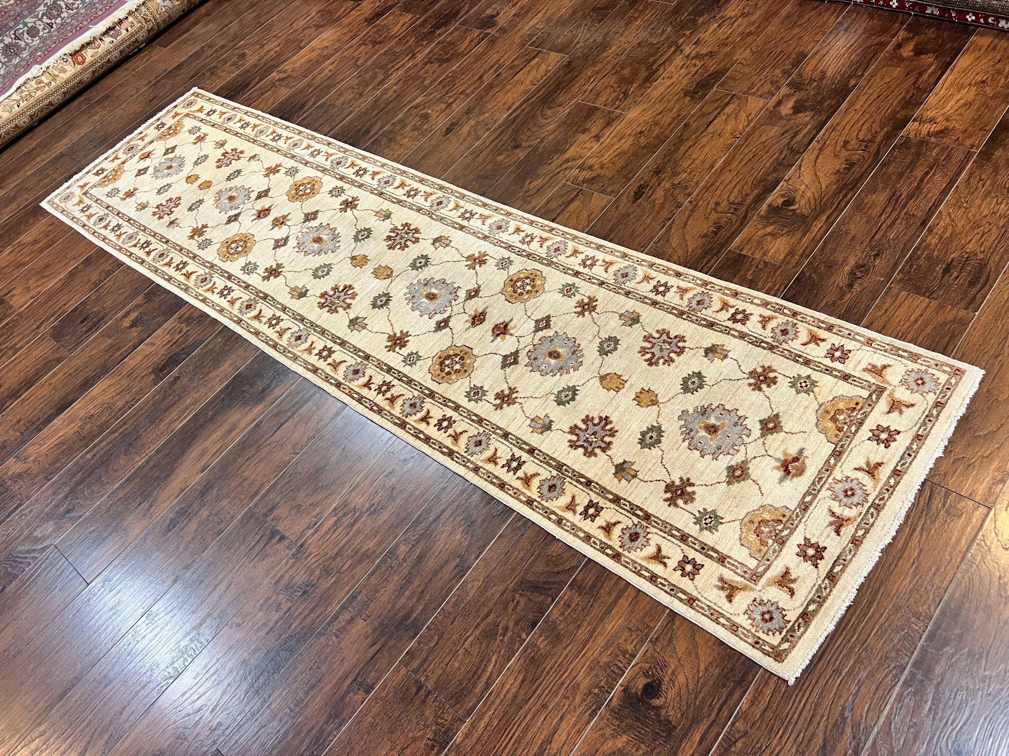 Peshawar Runner 2.7 x 10, Beige Floral Hand Knotted Vintage Wool Oriental Runner, Hallway Rug, Farmhouse Rug, Neutral Colors - Jewel Rugs