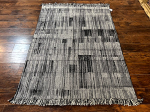 Black and White Cotton Woven Rug 5x7