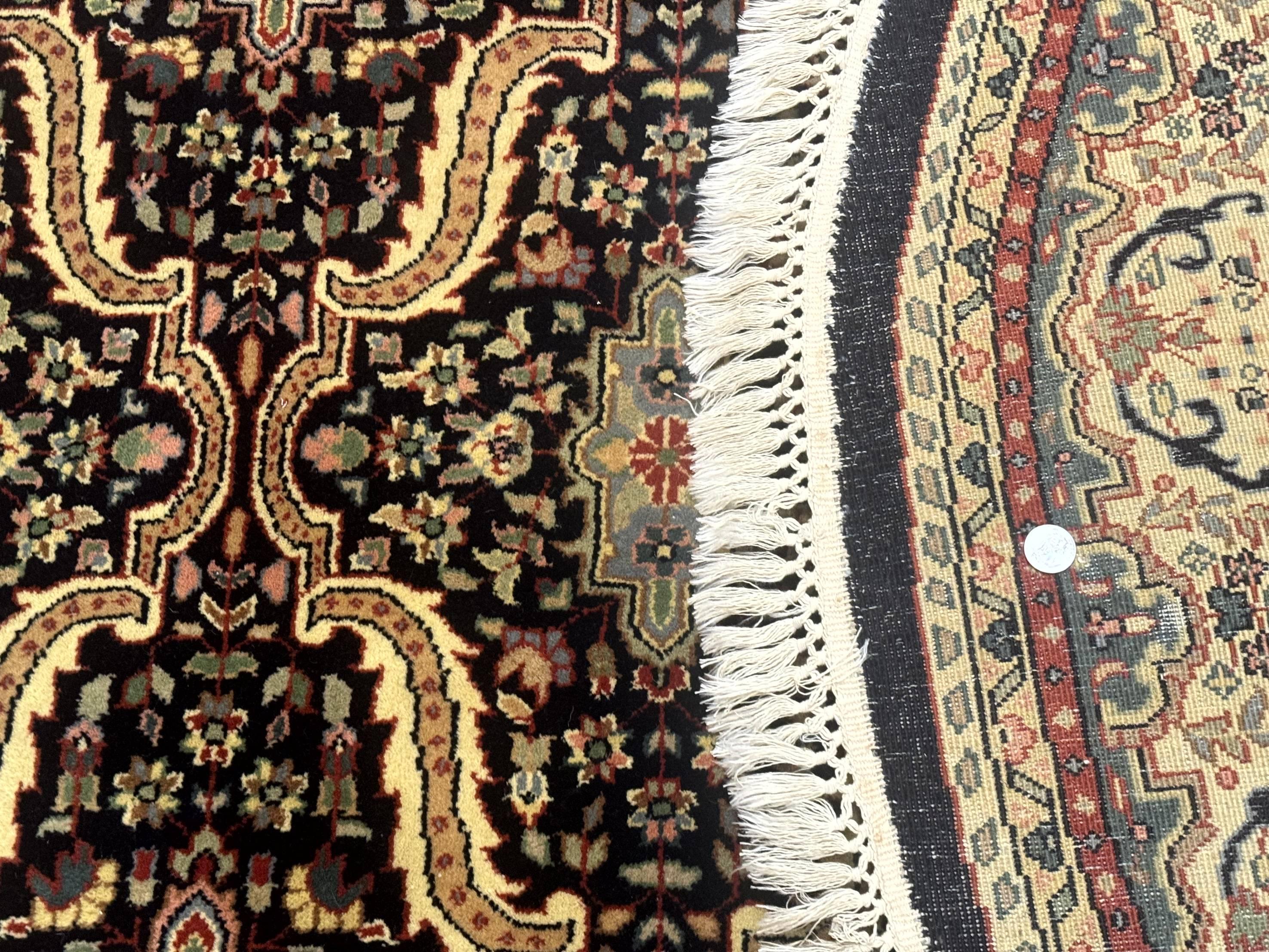 Round Indo Persian Rug 6x6, Indian Bidjar Rug, Navy Blue and Beige - Jewel Rugs