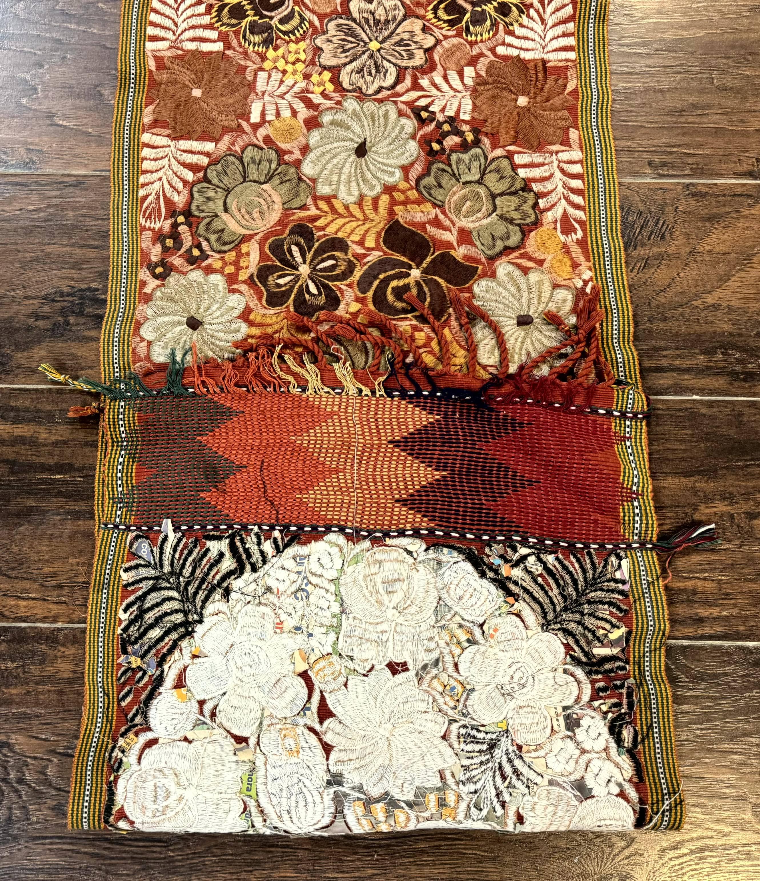 Vintage Table Runner 1.5 x 7.5, Floral - Jewel Rugs