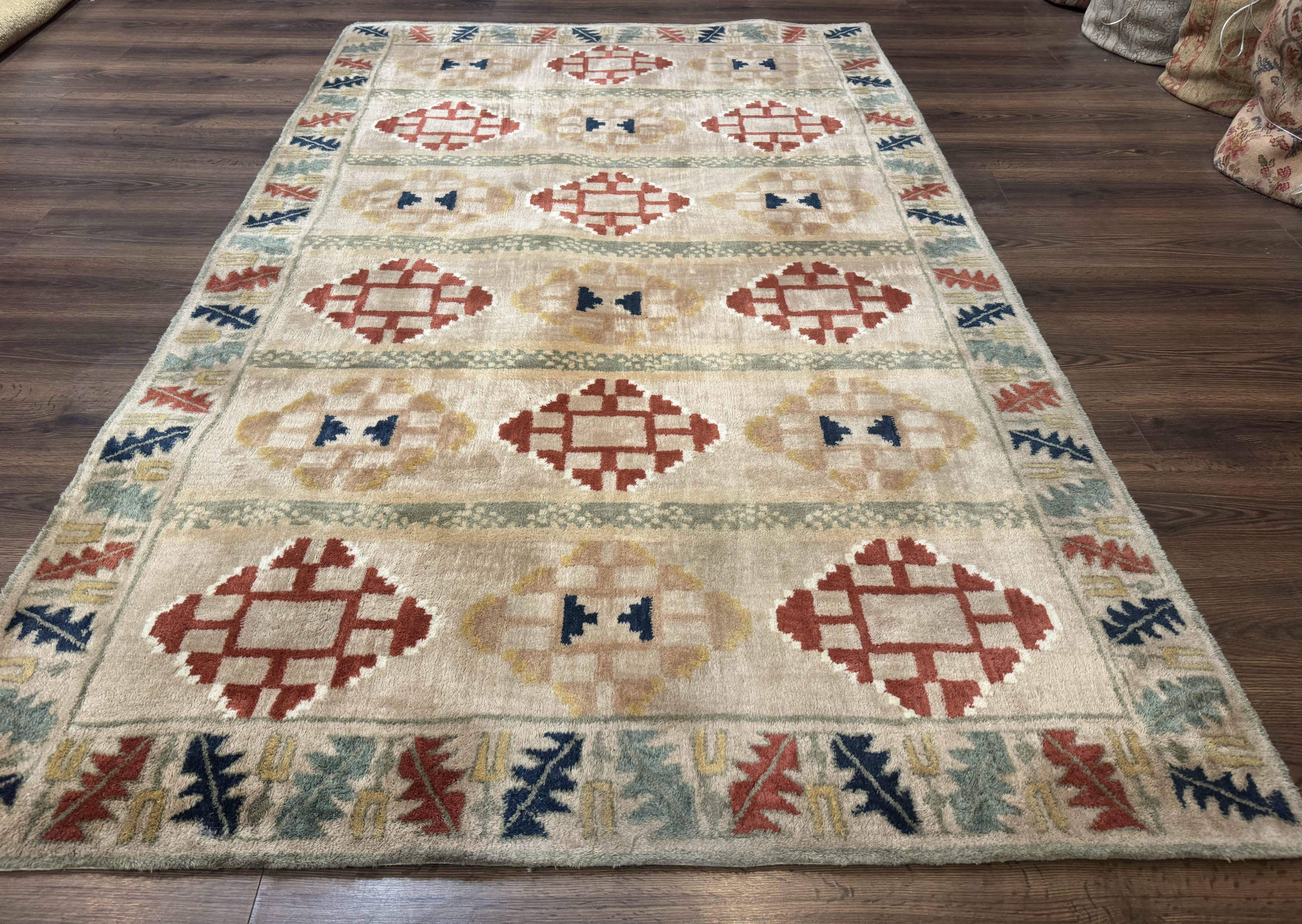 Geometric Design Area Rug 5x8, Beige and Rust Red - Jewel Rugs
