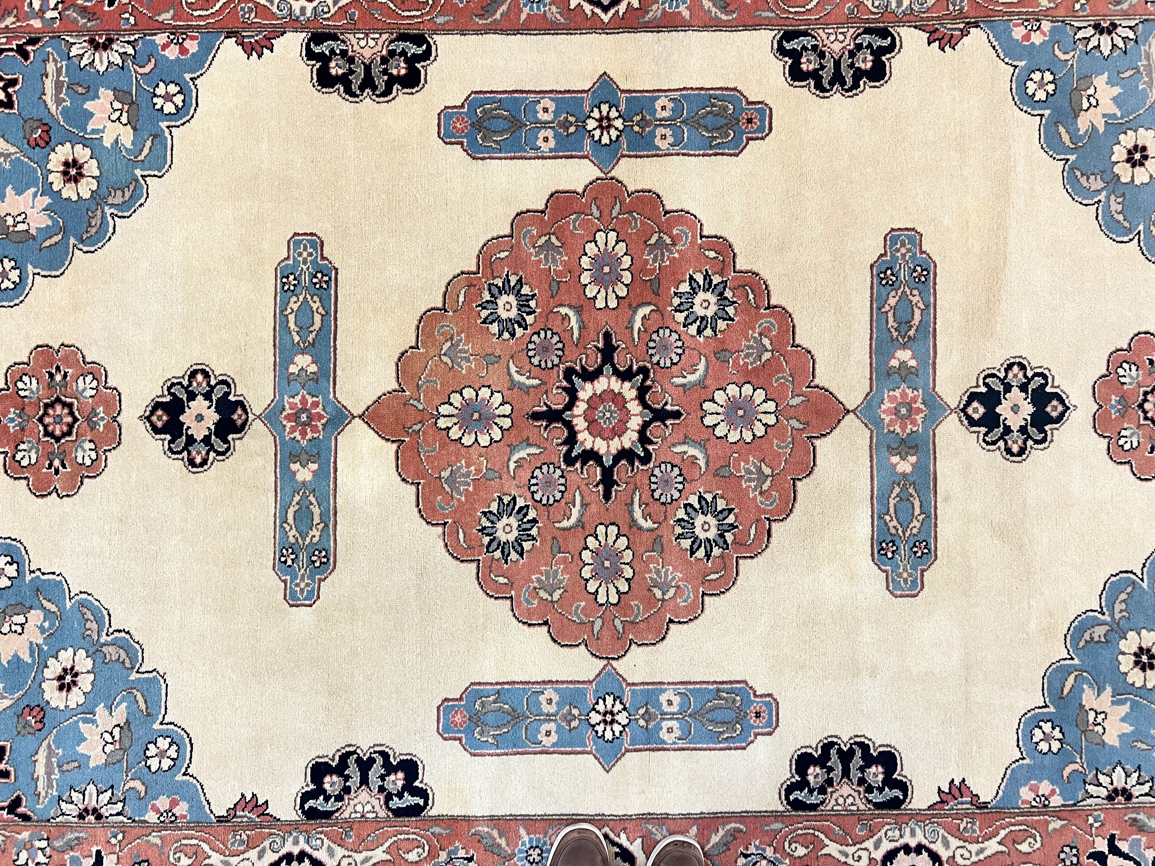 Romanian Heriz Serapi Rug 6x9, Hand Knotted Vintage Wool Oriental Carpet, Medium Sized Area Rug, Boho Rug, Handmade Rug, Cream and Pink - Jewel Rugs