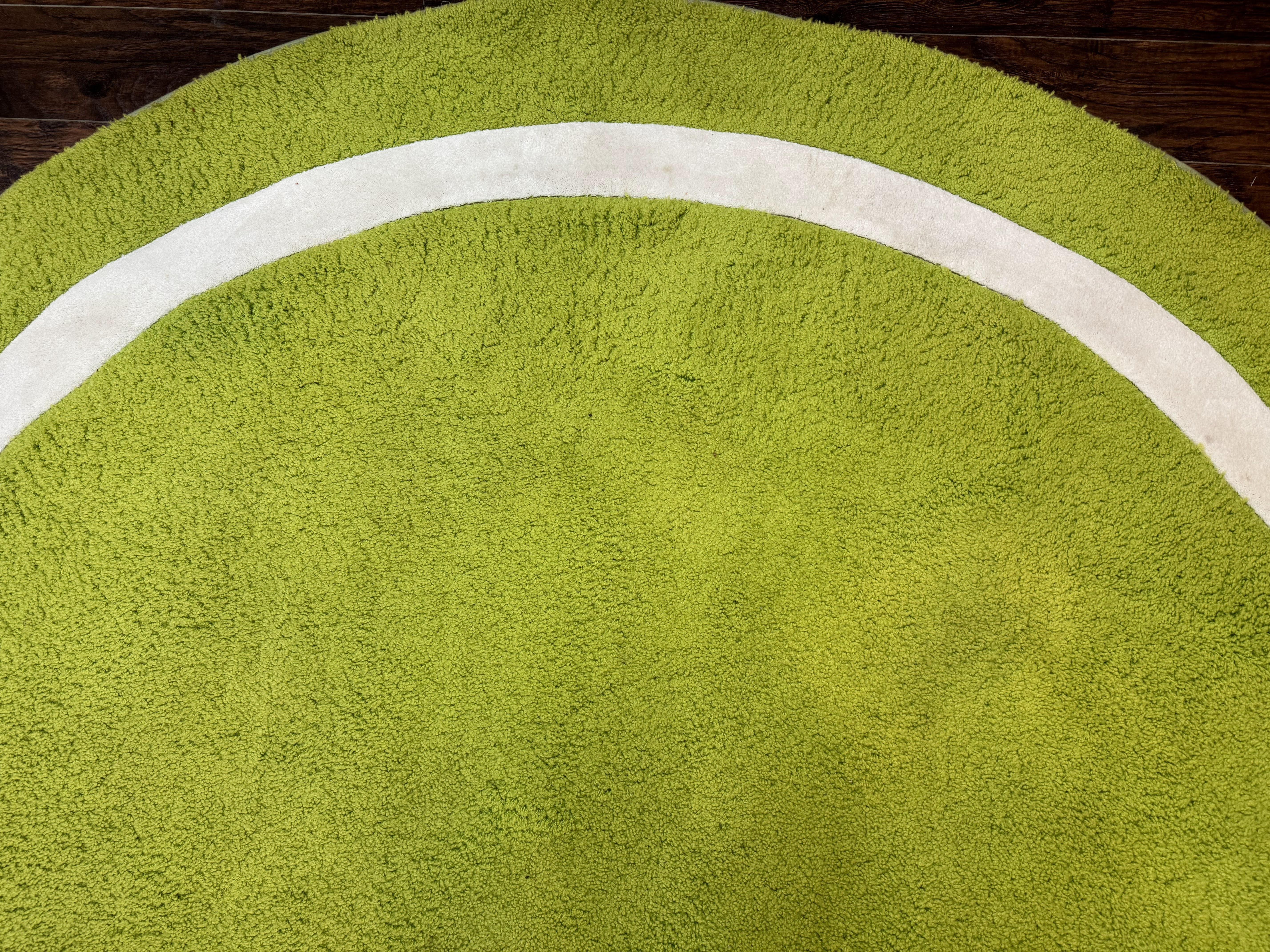 Large Round Rug 9x9, Vintage Retro Design, Lime Green - Jewel Rugs