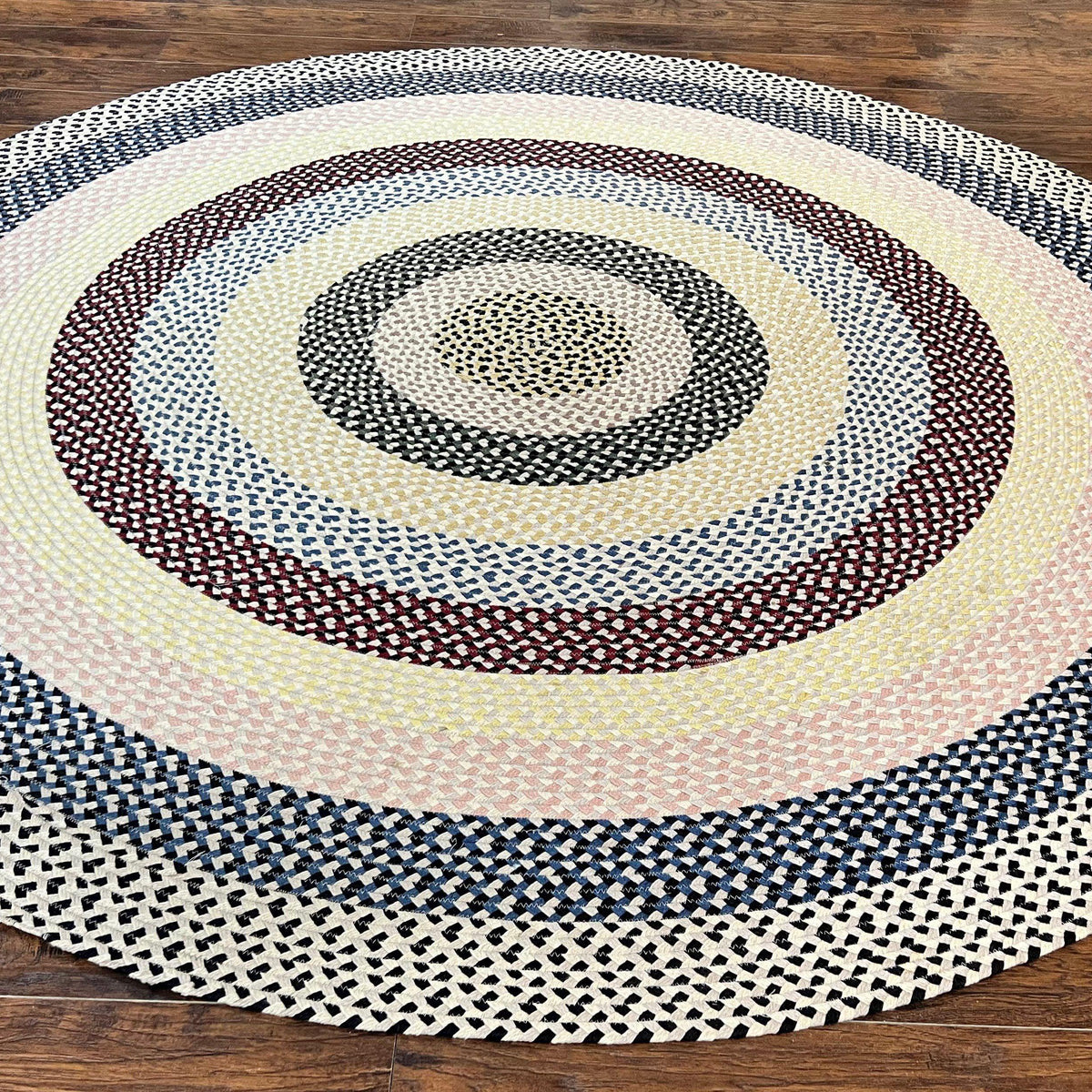 Round American Braided Rug 9x9 ft, Large Round Vintage Braided Rug, Mu ...