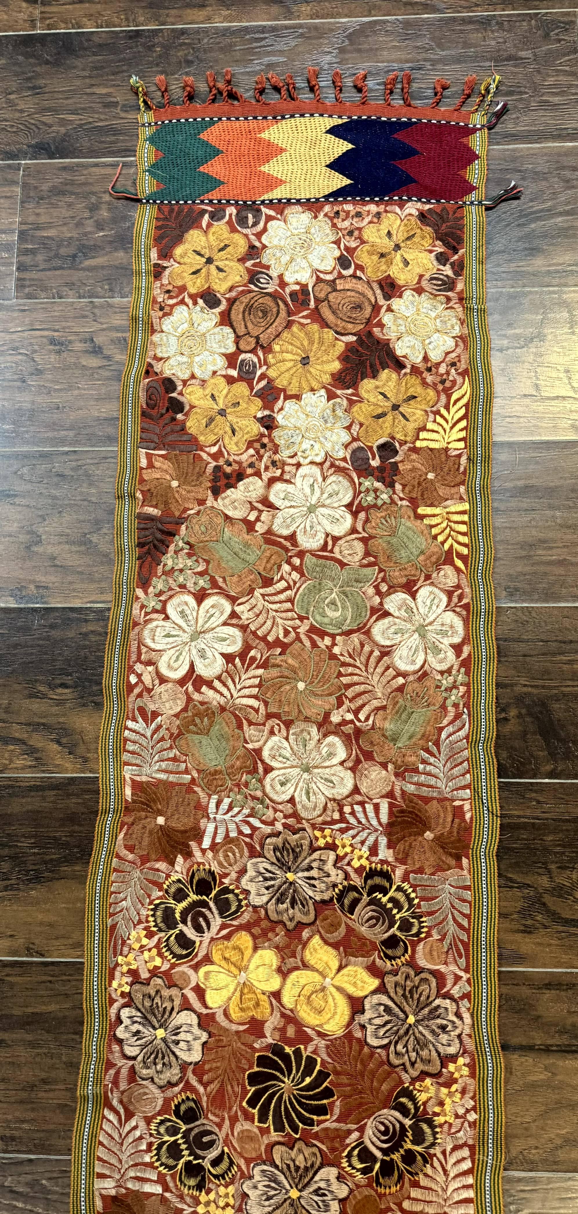 Vintage Table Runner 1.5 x 7.5, Floral - Jewel Rugs