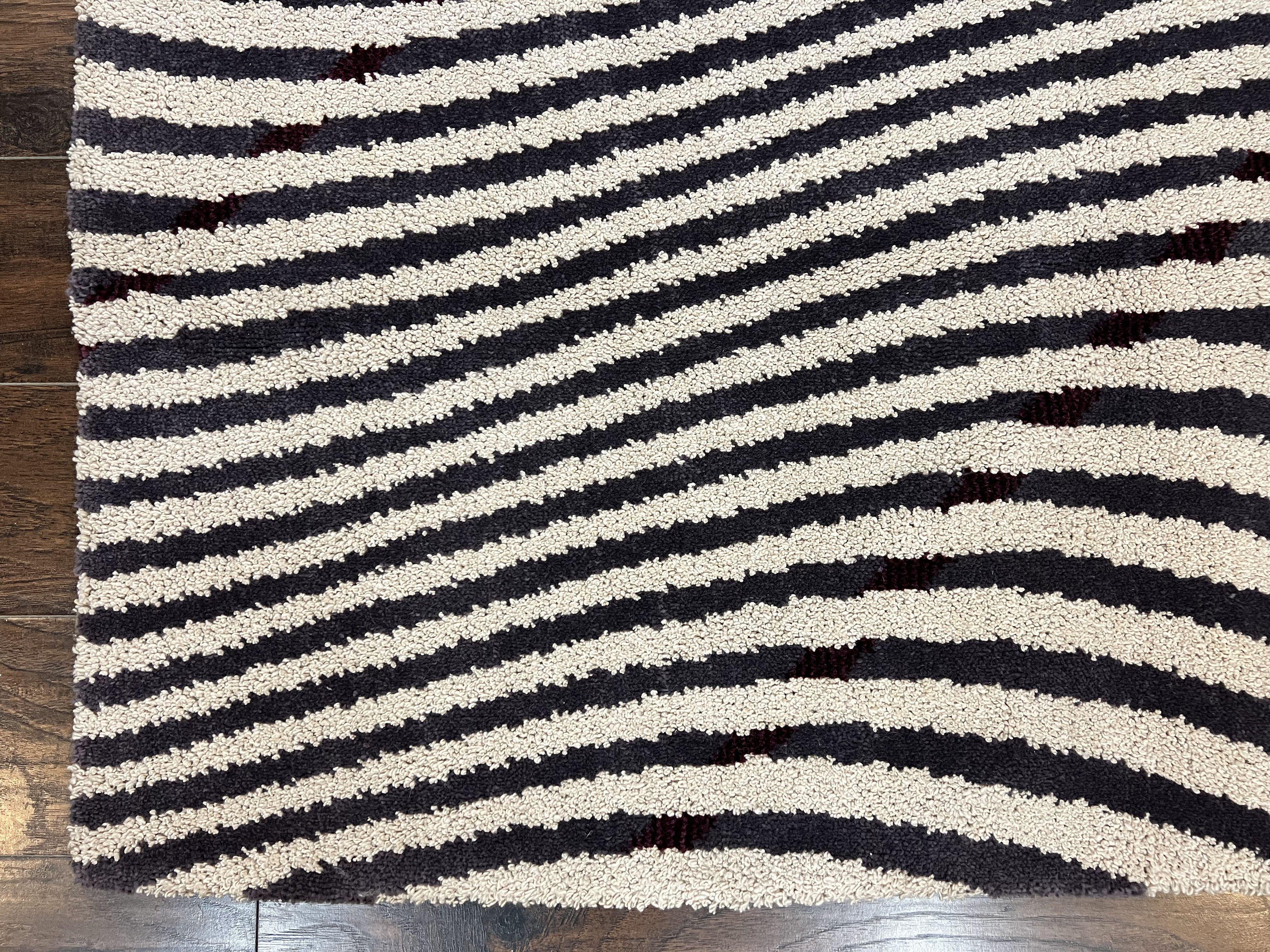 Vintage Zebra Stripes Shag Rug 5.7 x 7.4, Black and White, Retro, Wool - Jewel Rugs
