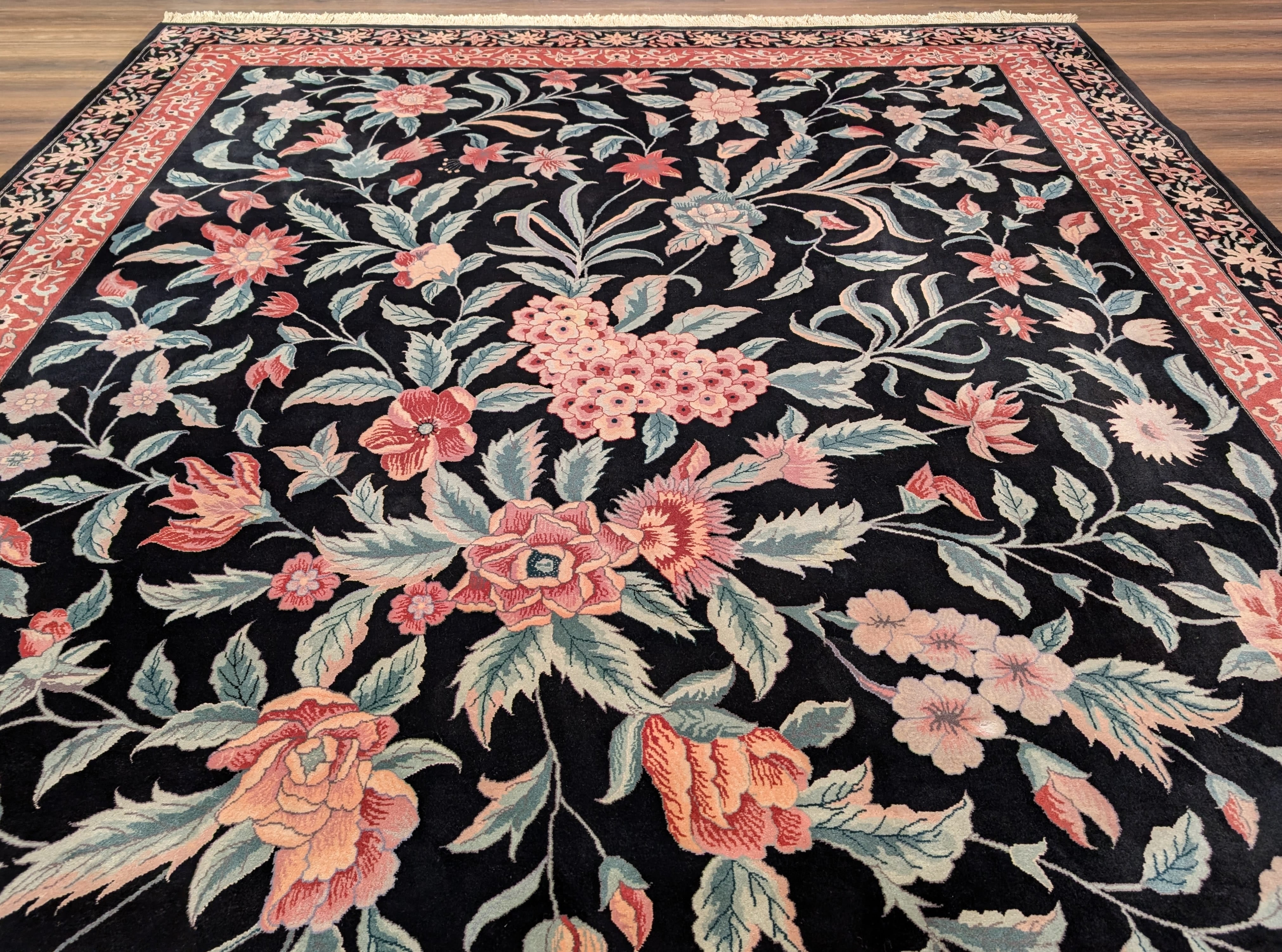Chinese Wool Rug 10x14, Floral Botanical, Fine 225 KPSI, Black