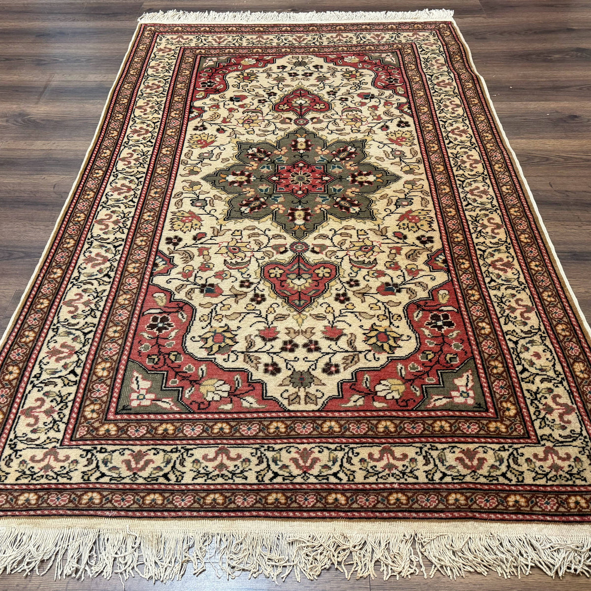 Turkish Sivas Rug 4x6, Floral Medallion, Beige Pink-Red Green, Handmad ...