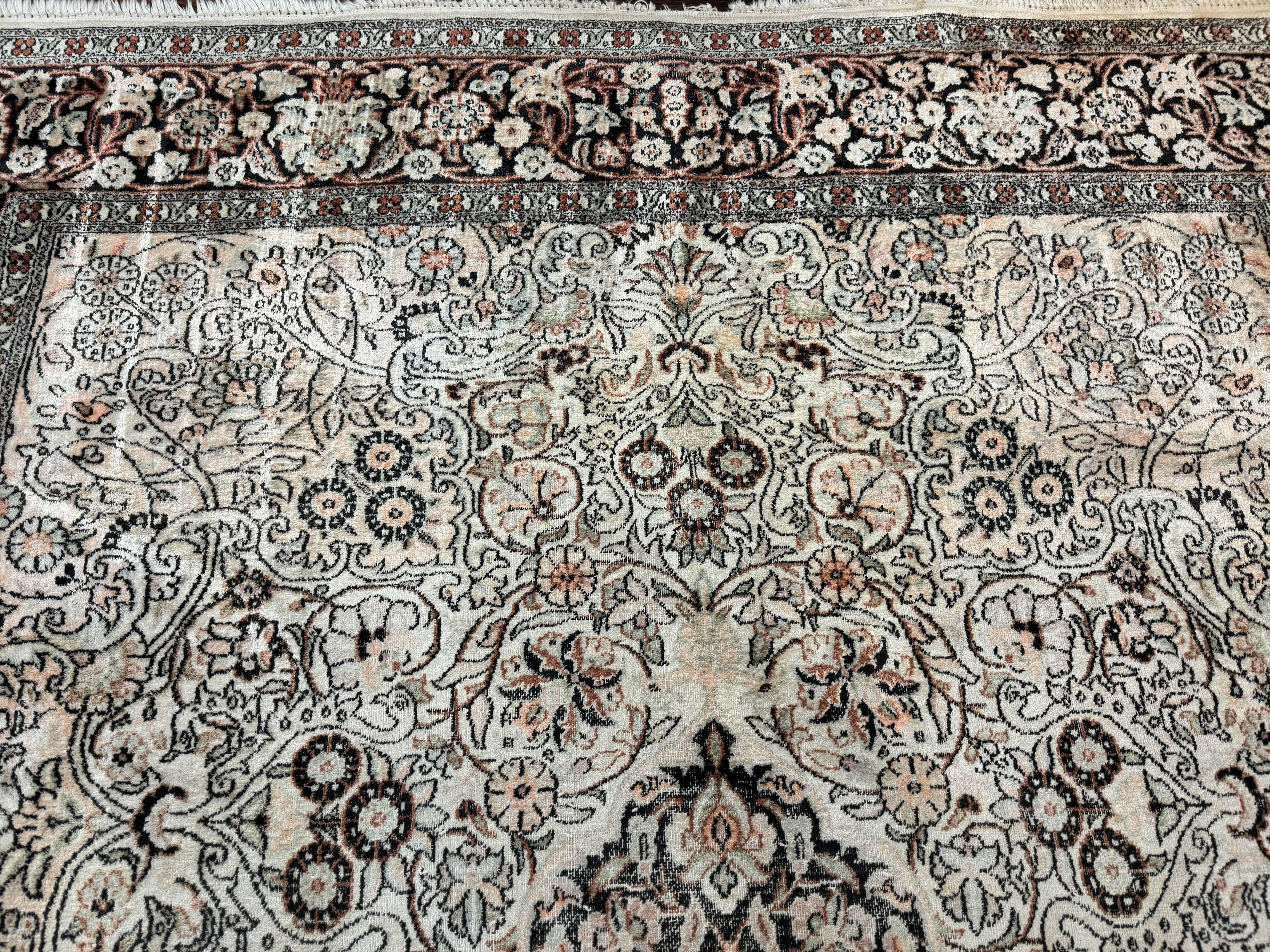 Silk Indian Kashmiri Rug 6x9 - Jewel Rugs