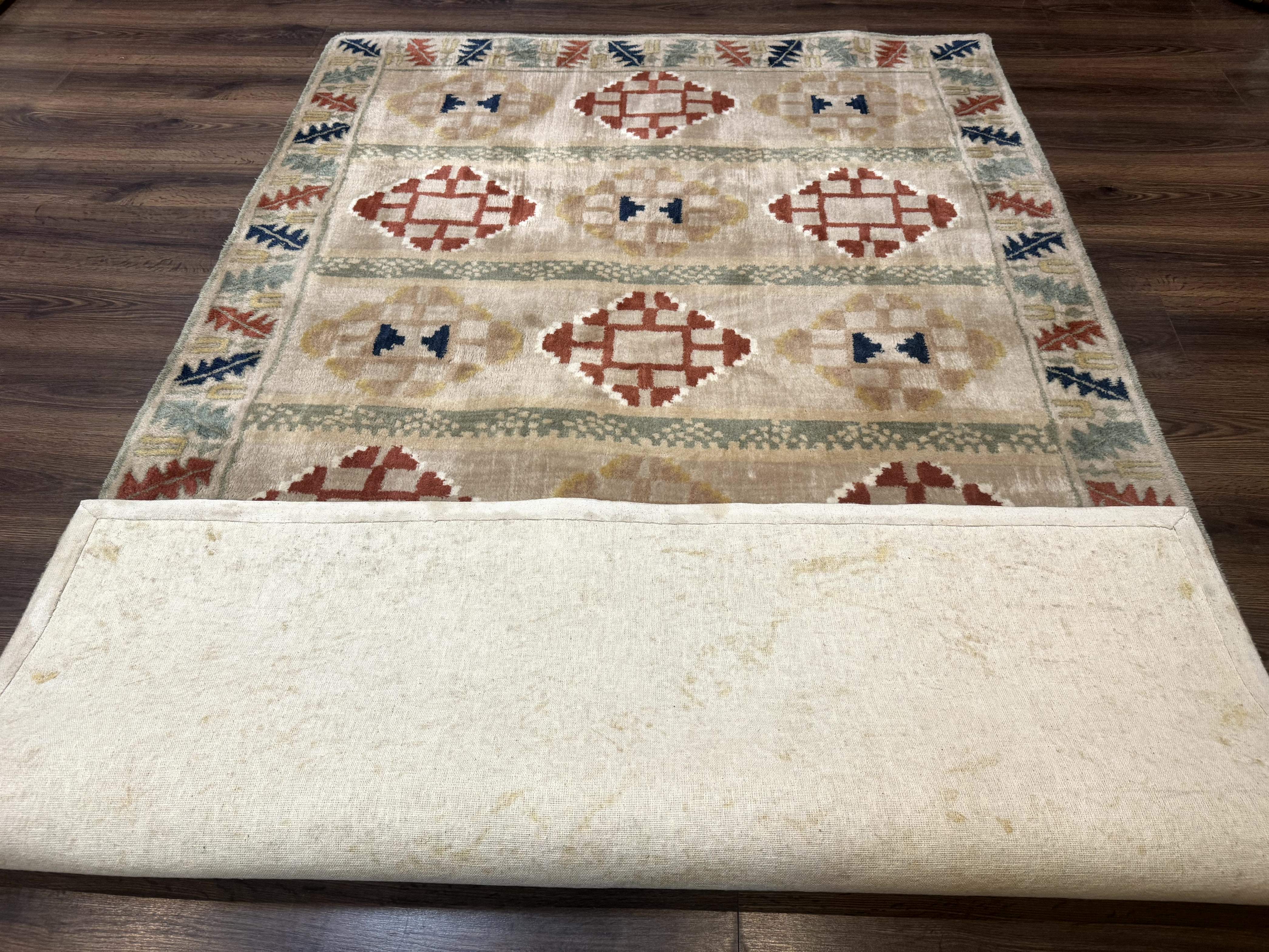 Geometric Design Area Rug 5x8, Beige and Rust Red - Jewel Rugs