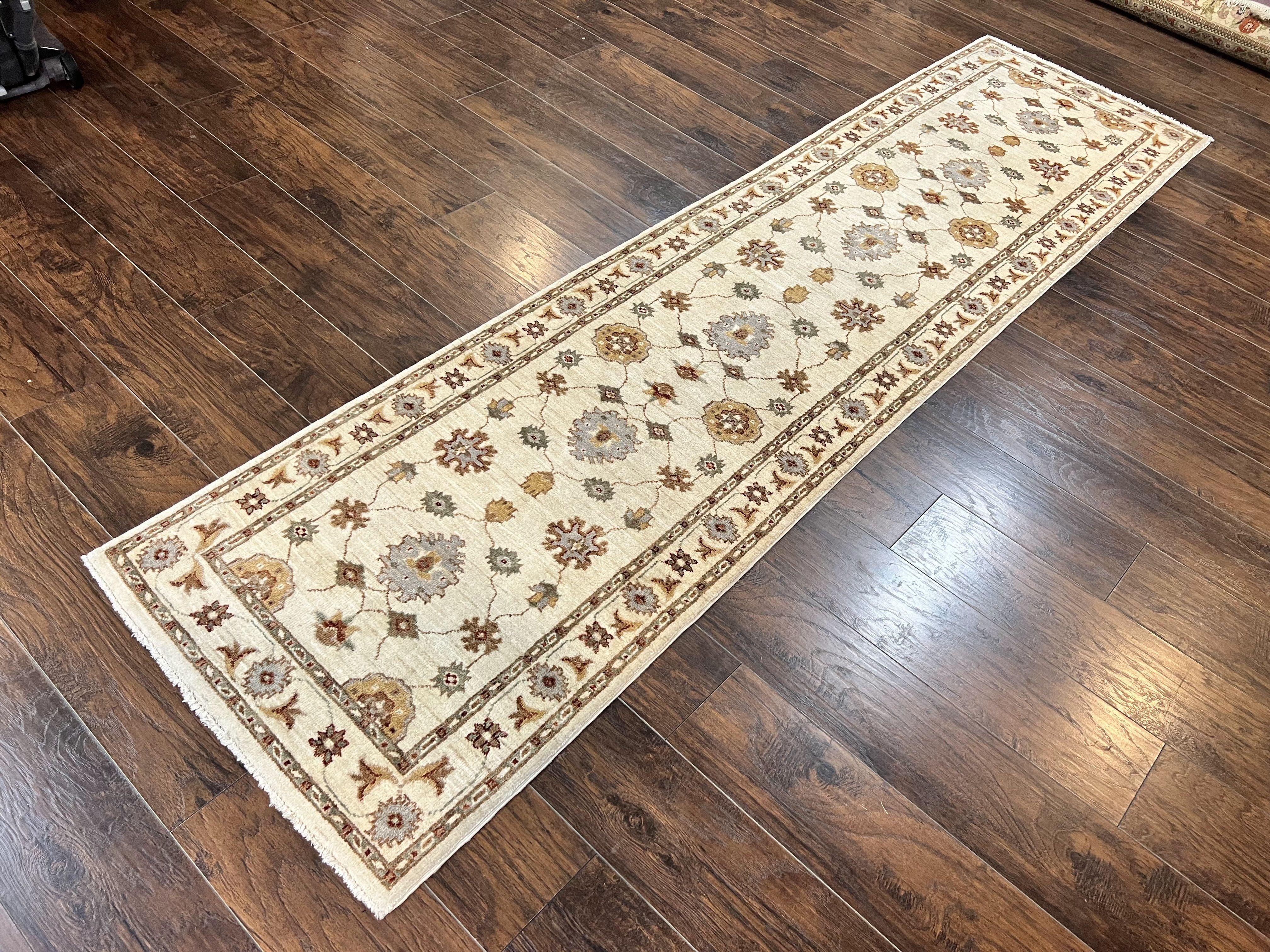 Peshawar Runner 2.7 x 10, Beige Floral Hand Knotted Vintage Wool Oriental Runner, Hallway Rug, Farmhouse Rug, Neutral Colors - Jewel Rugs