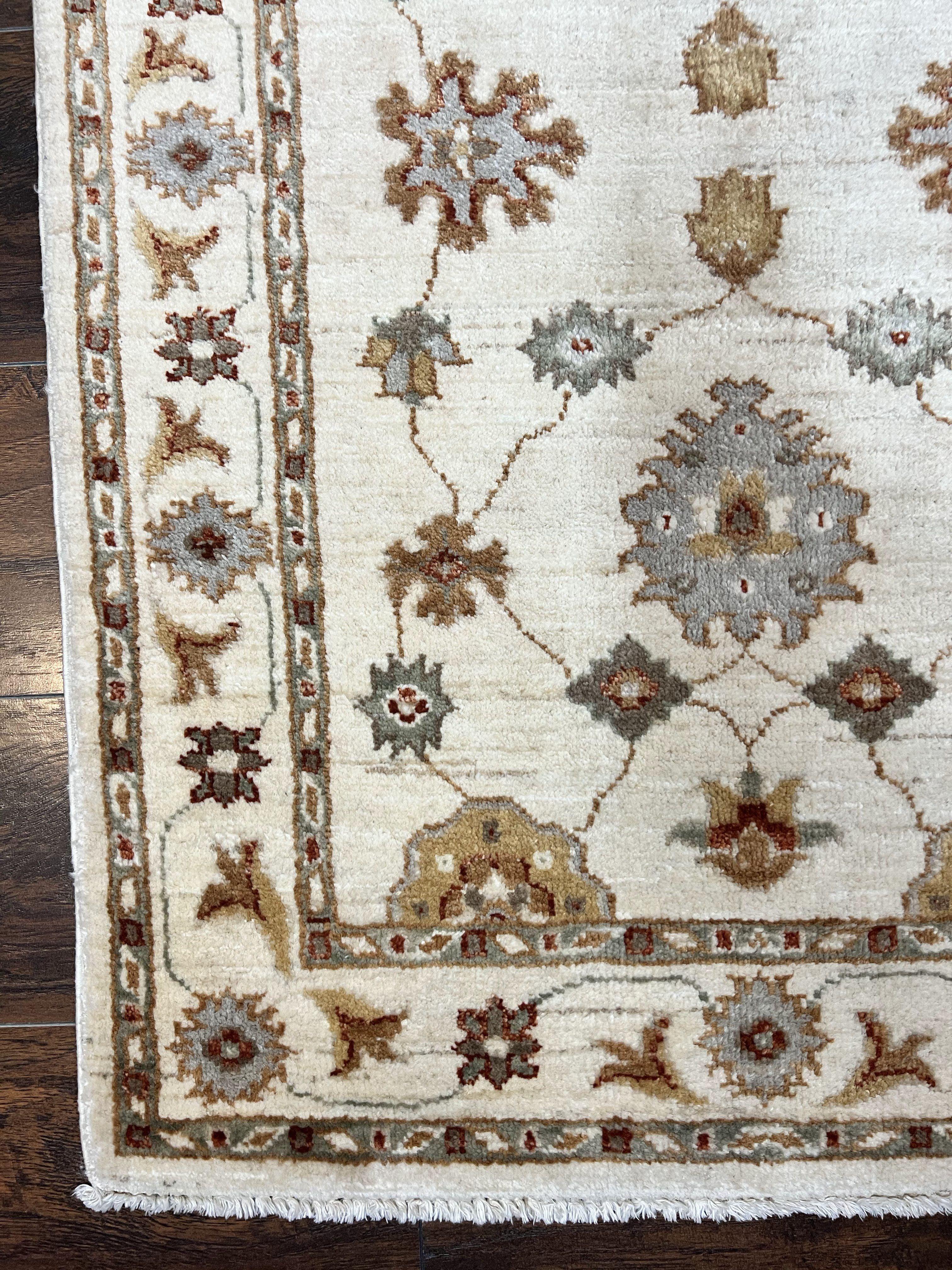 Peshawar Runner 2.7 x 10, Beige Floral Hand Knotted Vintage Wool Oriental Runner, Hallway Rug, Farmhouse Rug, Neutral Colors - Jewel Rugs