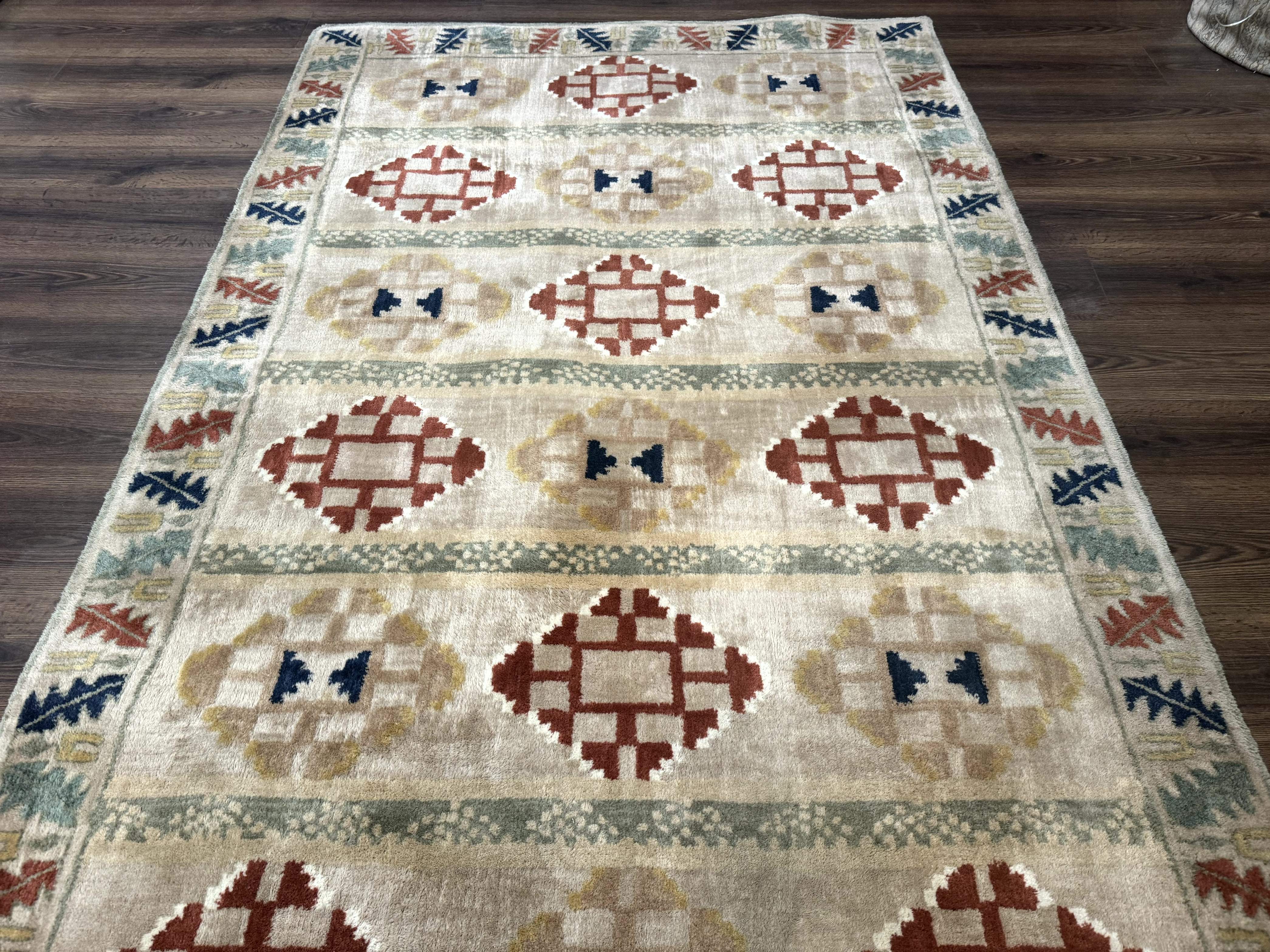 Geometric Design Area Rug 5x8, Beige and Rust Red - Jewel Rugs