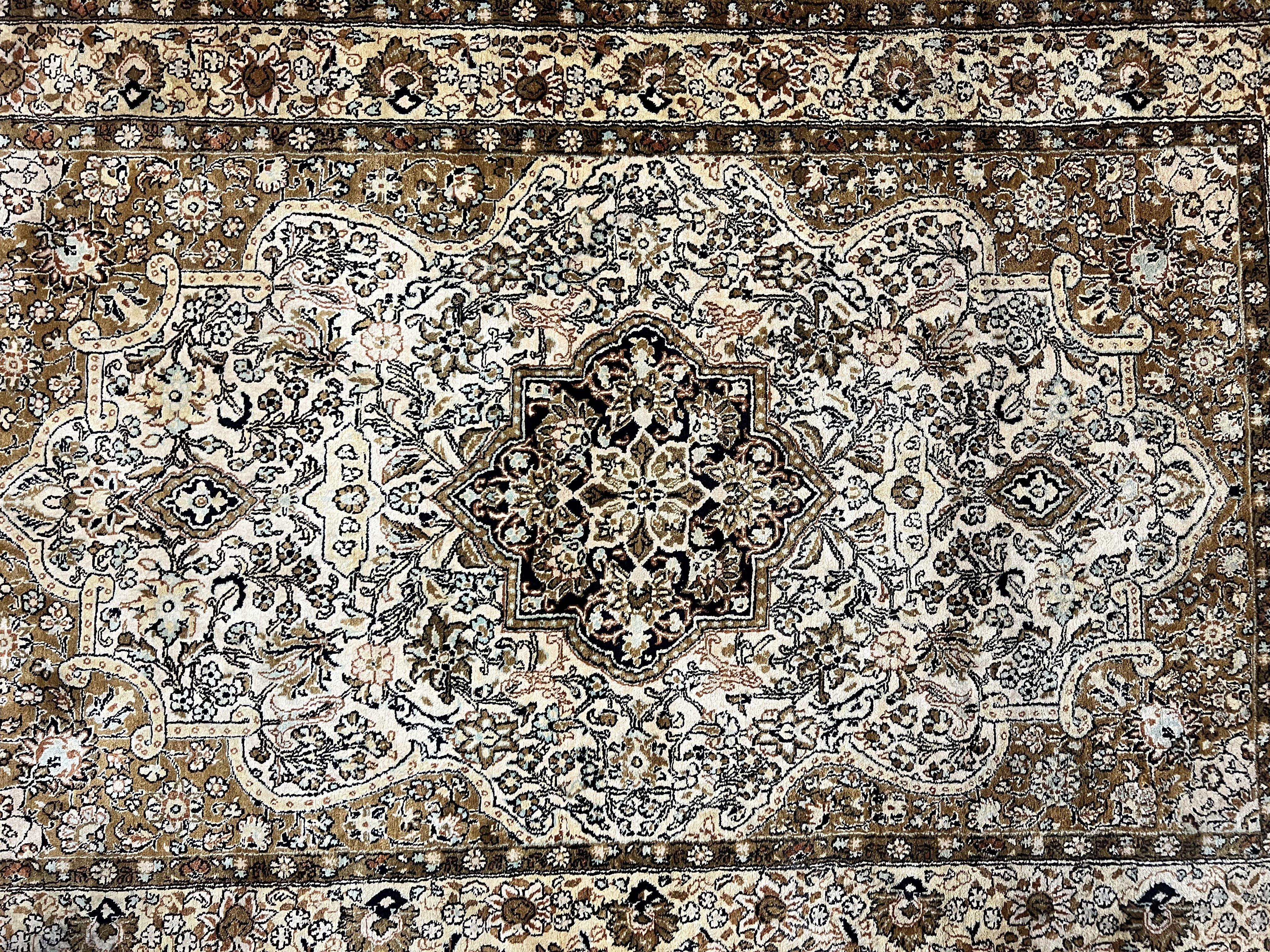 Persian Qum Silk Rug 3.5 x 5.5, Floral Medallion, Very Fine 350 KPSI, Handmade Silk on Silk Rug, Vintage - Jewel Rugs