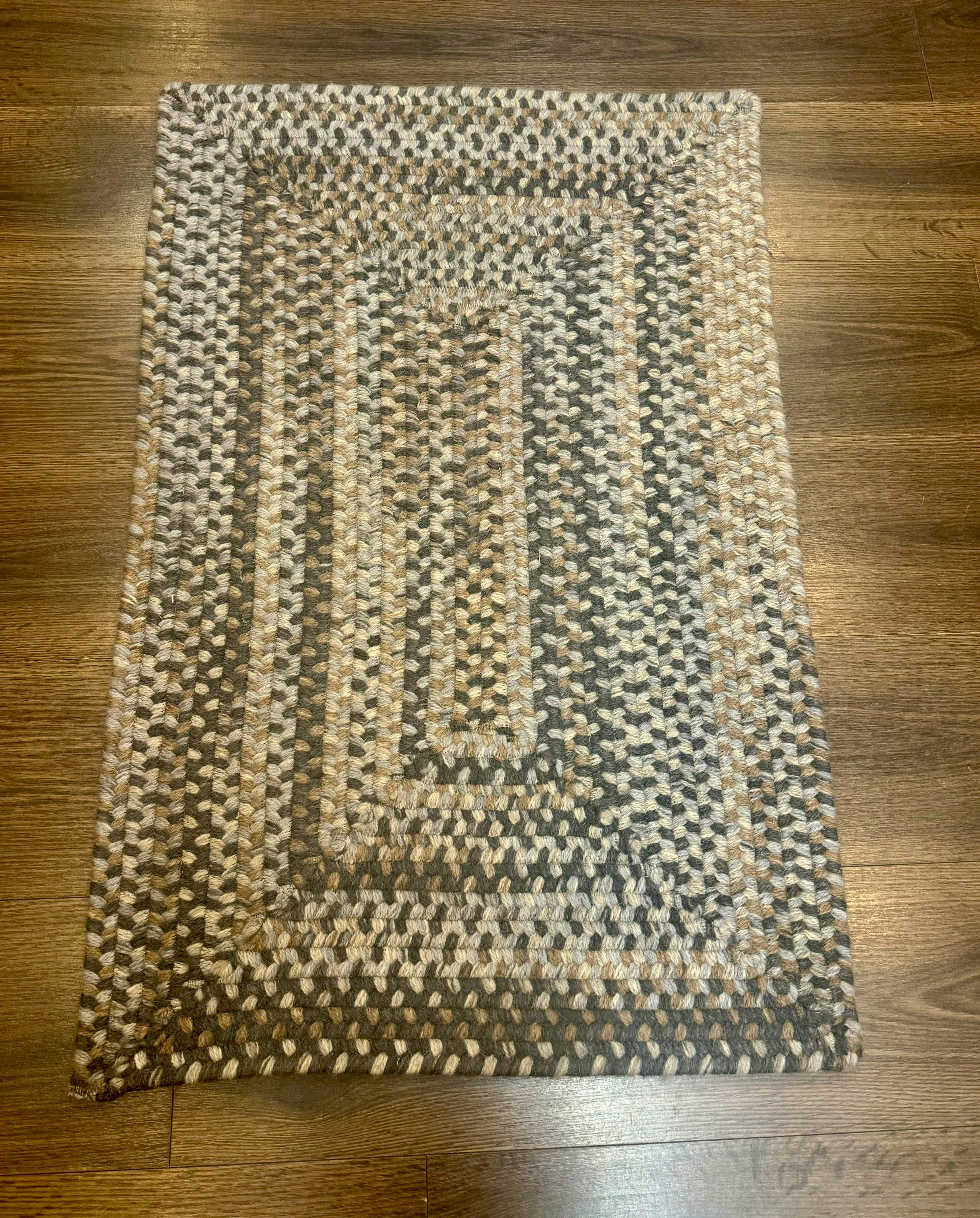 Small American Braided Rug 2x3 ft, Multicolor, Wool - Jewel Rugs