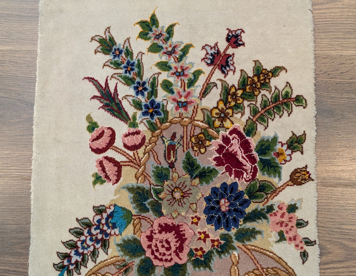 Small Persian Tabriz Vase Pictorial Rug 1x2, Accent Rug, Fine 320 KPSI Azerbaijan 1' 5" x 2' in Ivory and Multicolor - 2603L094