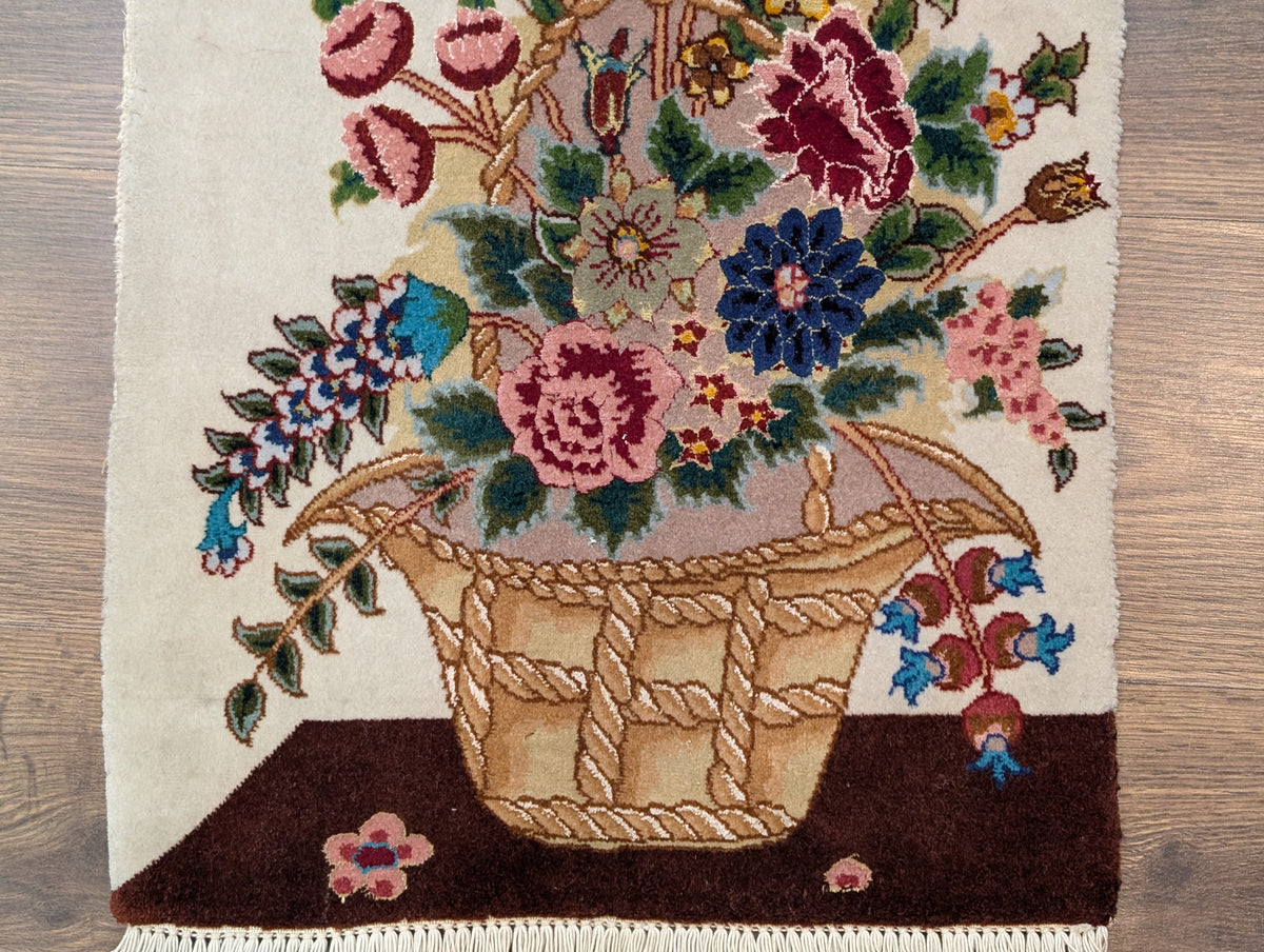 Small Persian Tabriz Vase Pictorial Rug 1x2, Accent Rug, Fine 320 KPSI Azerbaijan 1' 5" x 2' in Ivory and Multicolor - 2603L094