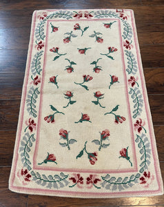 Vintage Hooked Rug 2.6 x 4.3, Handmade Floral Cream Carpet, Wool Rug, Aubusson Design, Small Rug, Roses