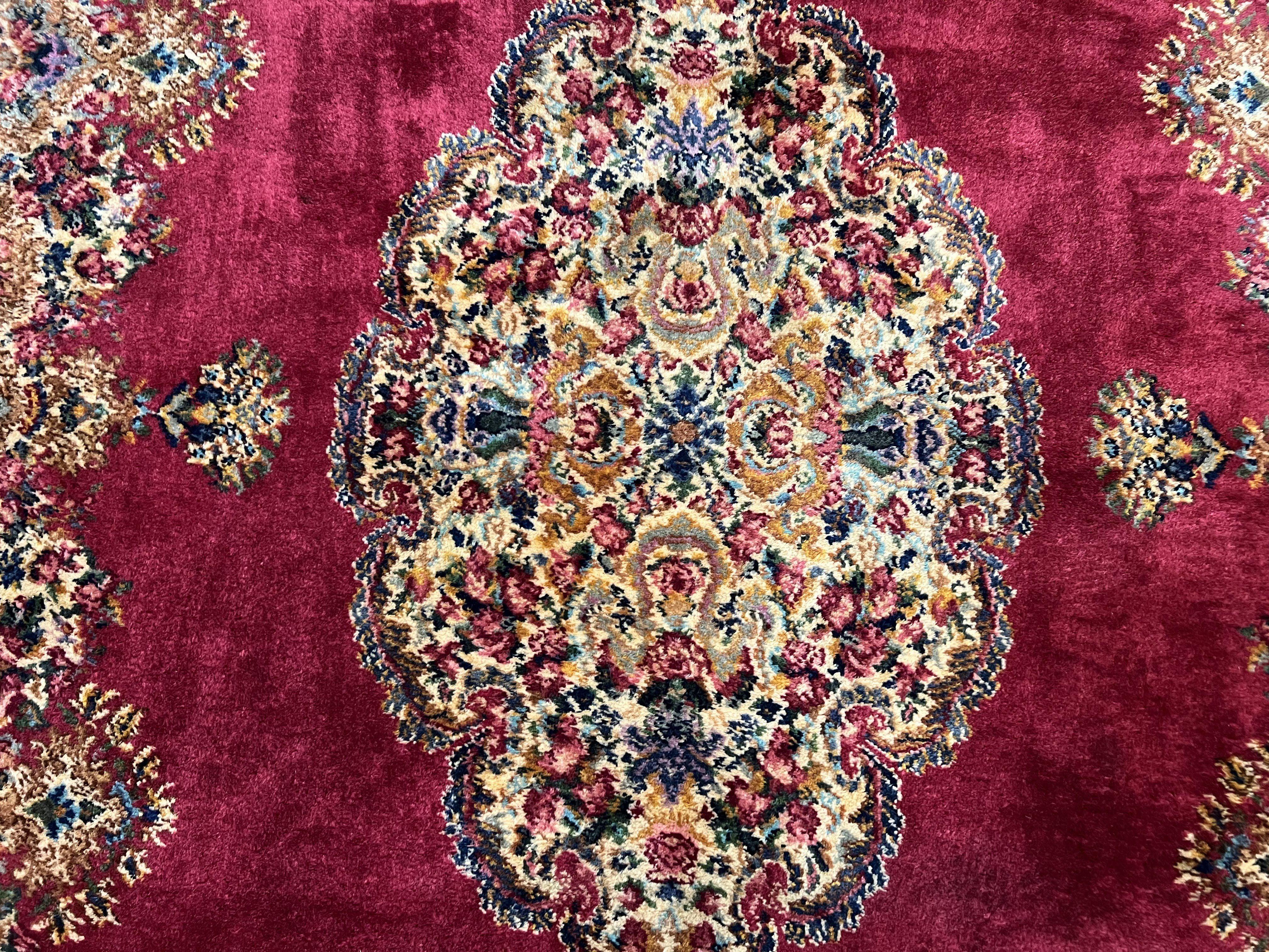 Karastan Red Medallion Kirman #762, Wool Karastan Carpet 5.9 x 9, Vintage 6x9 Area Rug, Original Collection 700 Series Discontinued, Nice - Jewel Rugs